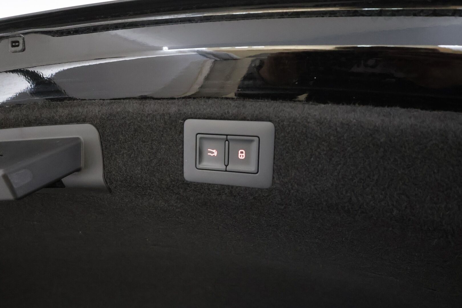 BYD SEAL 2025 Seal EV Design RWD 82,5kWh - | ACC | ILP | Dynaudio | 360° | Ilmastoidut nahat | Lasikatto | Ratinlämmitin | LED | Navi | Keyless | Huippuvarusteet |