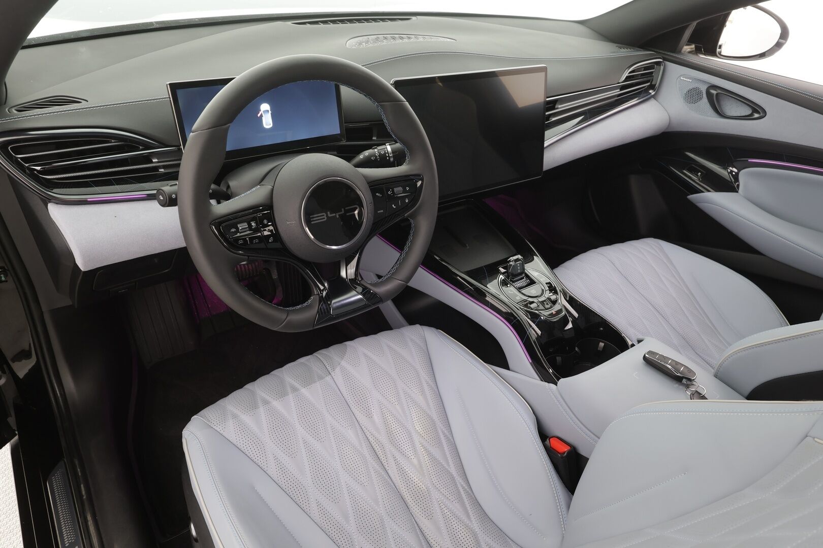 BYD SEAL 2025 Seal EV Design RWD 82,5kWh - | ACC | ILP | Dynaudio | 360° | Ilmastoidut nahat | Lasikatto | Ratinlämmitin | LED | Navi | Keyless | Huippuvarusteet |