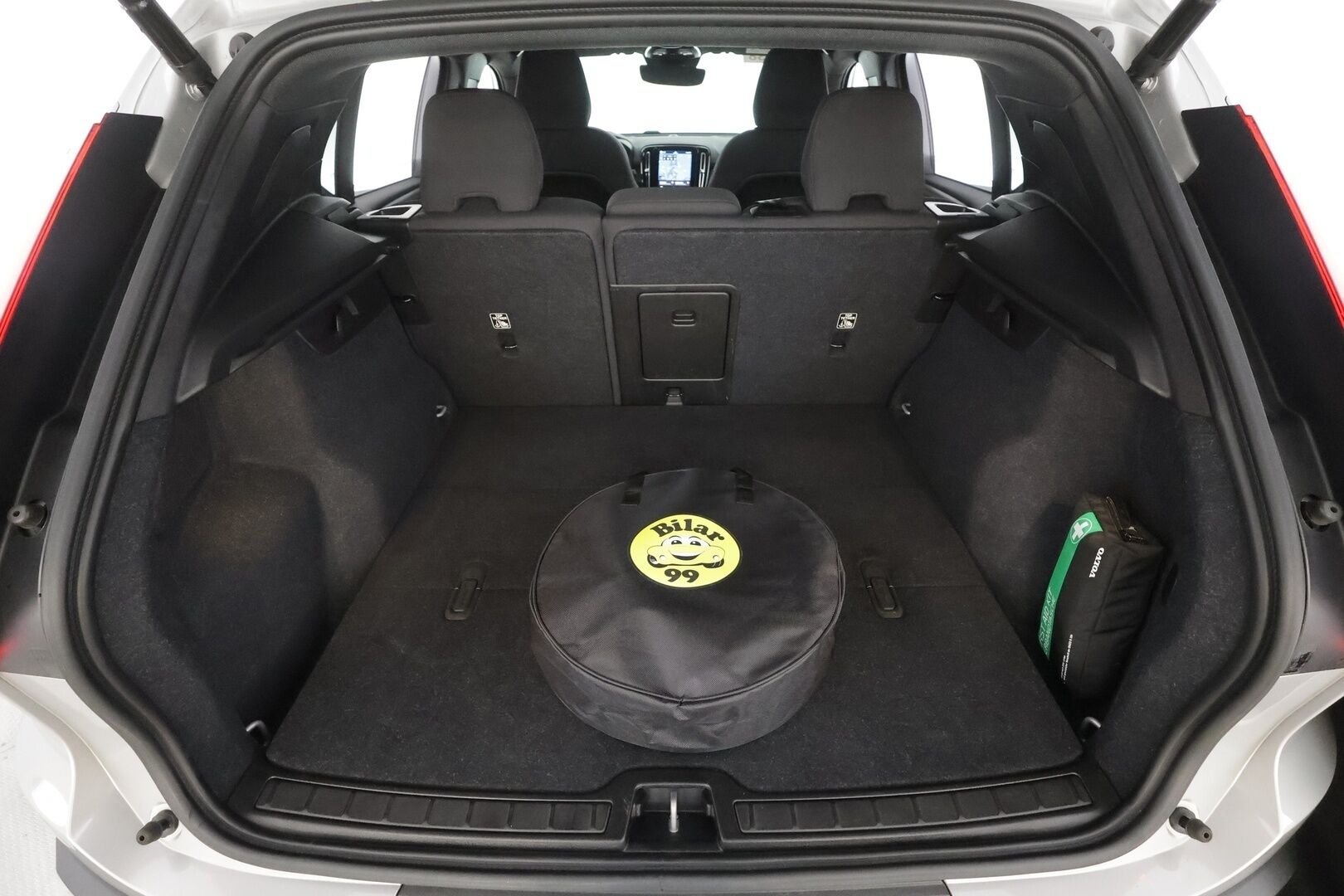 Volvo XC40 2023 Recharge Single Plus aut - | ACC | ILP | P.Kamera | Sporttipenkit | BLIS | Navi | LED | Ratinlämmitin | Koti & Kauppalaturi | Merkkihuollettu
