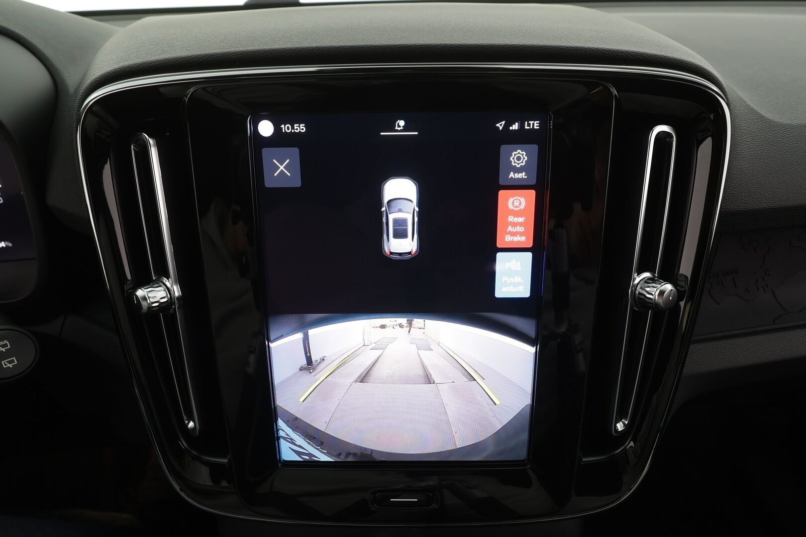 Volvo XC40 2023 Recharge Single Plus aut - | ACC | ILP | P.Kamera | Sporttipenkit | BLIS | Navi | LED | Ratinlämmitin | Koti & Kauppalaturi | Merkkihuollettu