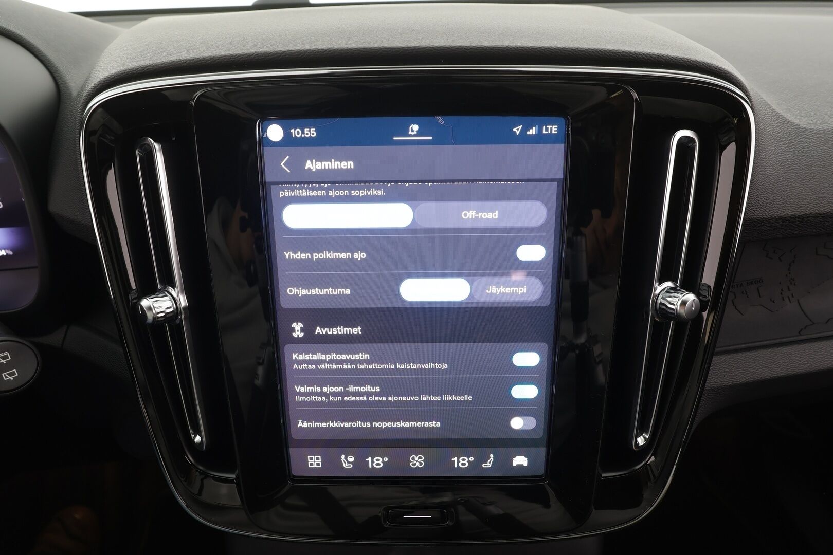Volvo XC40 2023 Recharge Single Plus aut - | ACC | ILP | P.Kamera | Sporttipenkit | BLIS | Navi | LED | Ratinlämmitin | Koti & Kauppalaturi | Merkkihuollettu