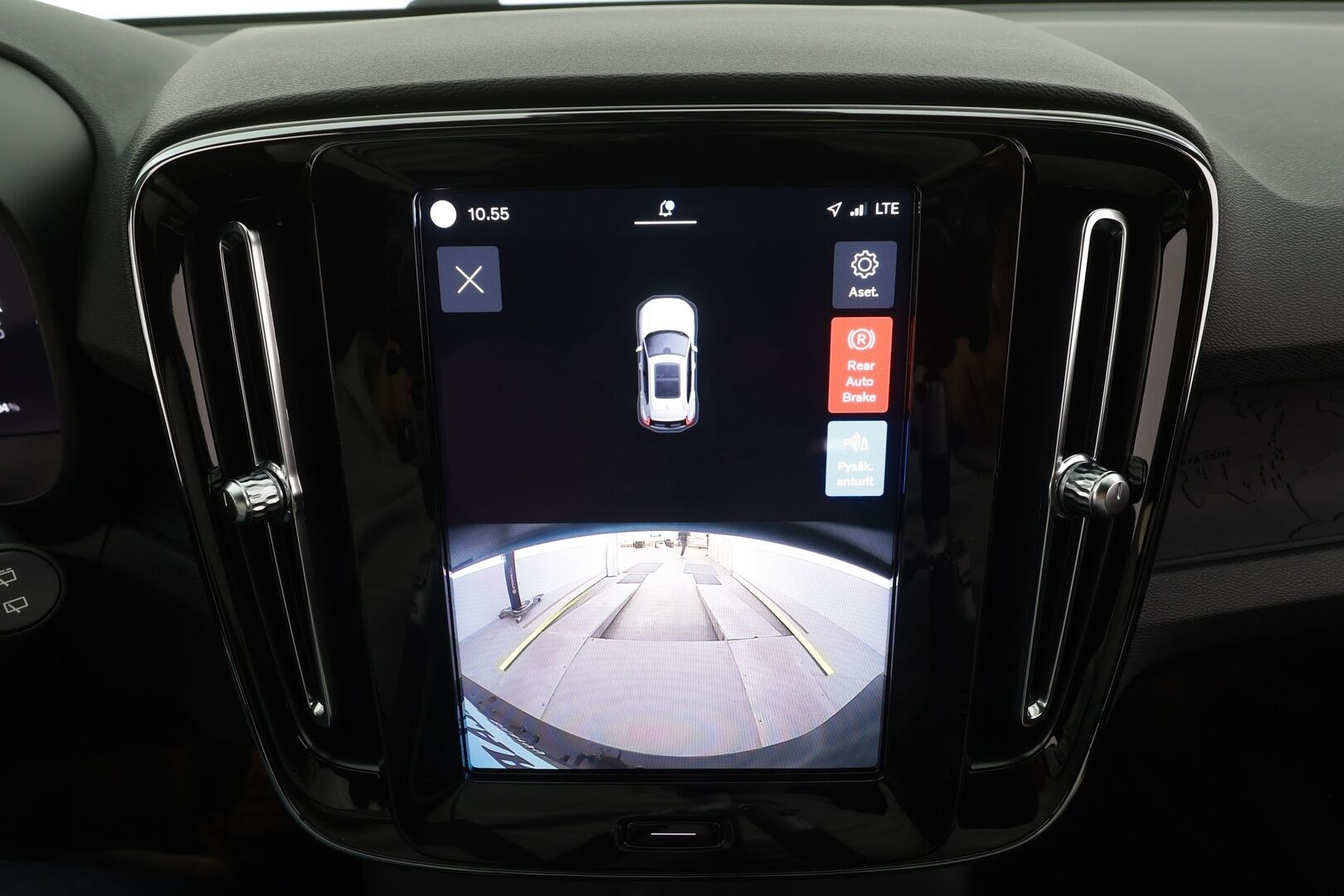 Volvo XC40 2023 Recharge Single Plus aut - | ACC | ILP | P.Kamera | Sporttipenkit | BLIS | Navi | LED | Ratinlämmitin | Koti & Kauppalaturi | Merkkihuollettu