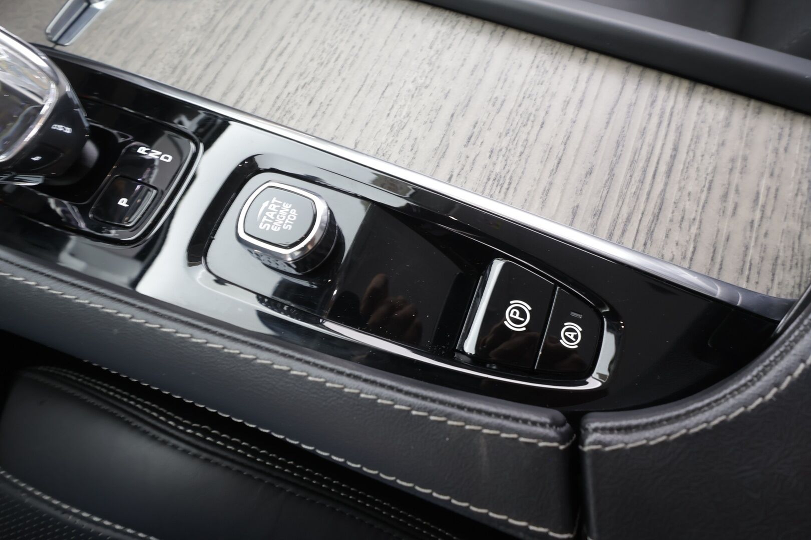Volvo XC90 2023 T8 AWD Long Range High Performance Plus Dark 7-P - | Pilot assist | Webasto | H/K | Full-LED | Muistipenkki | 360-Kamera | Keyless | Merkkihuollettu | 