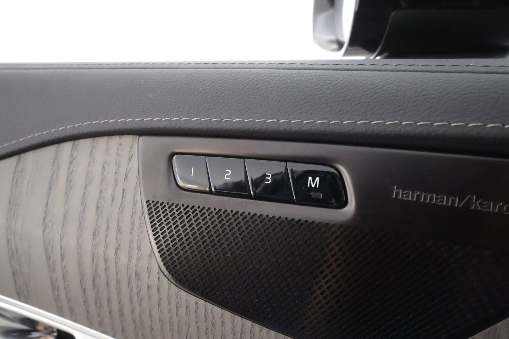 Volvo XC90 2023 T8 AWD Long Range High Performance Plus Dark 7-P - | Pilot assist | Webasto | H/K | Full-LED | Muistipenkki | 360-Kamera | Keyless | Merkkihuollettu | 