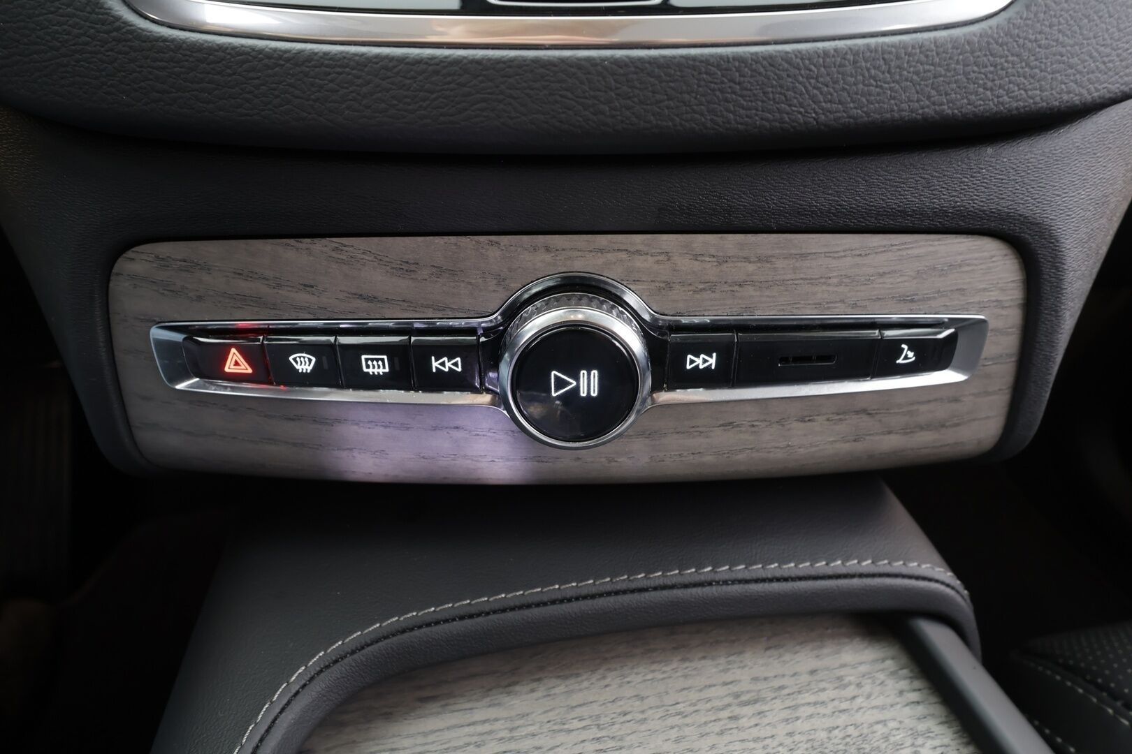 Volvo XC90 2023 T8 AWD Long Range High Performance Plus Dark 7-P - | Pilot assist | Webasto | H/K | Full-LED | Muistipenkki | 360-Kamera | Keyless | Merkkihuollettu | 