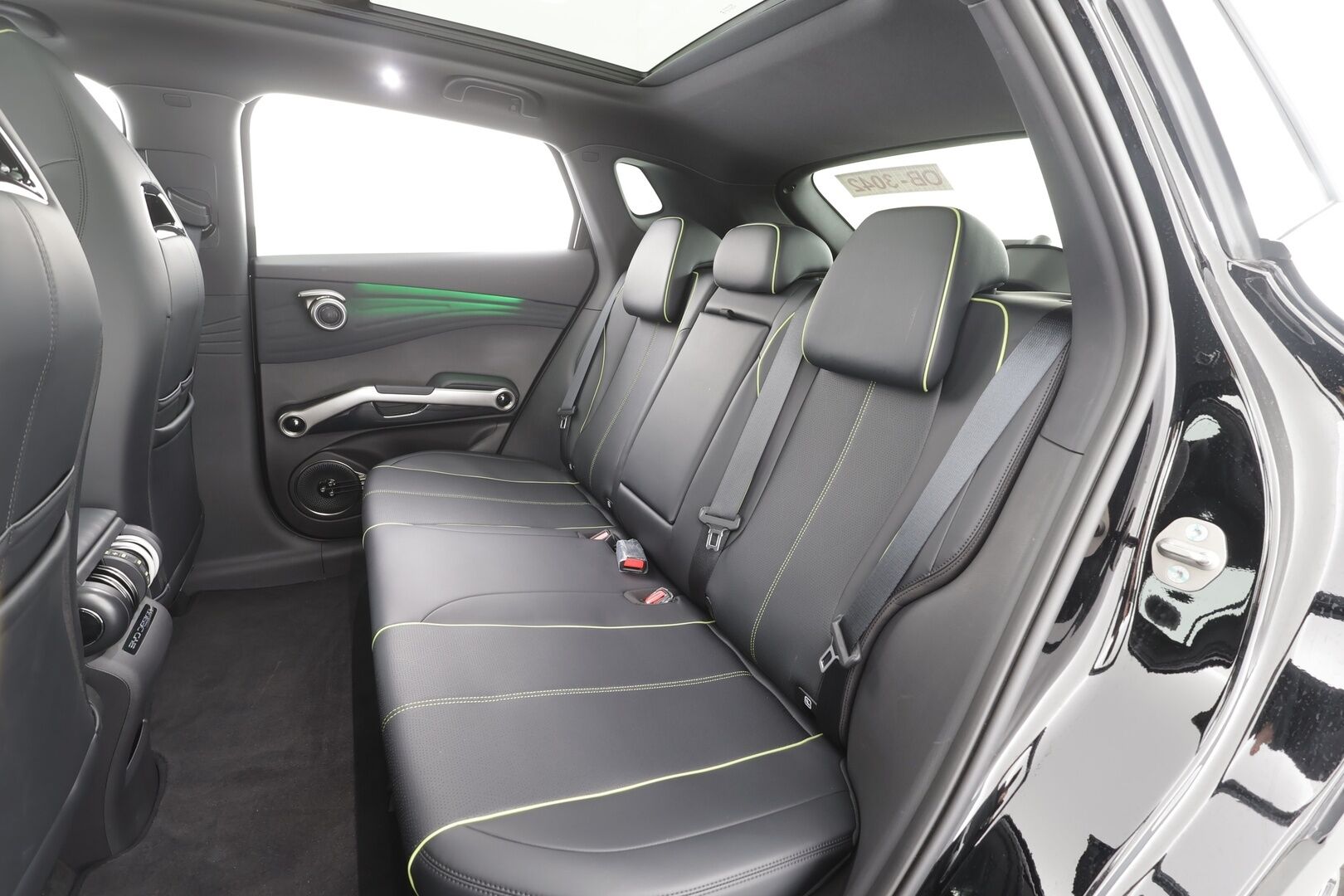 BYD ATTO 3 2025 Comfort - | ACC | ILP | Panorama | Katvevaroitin | 360° | Sähköpenkit | Navi | LED | Ratinlämmitin | Keyless | Nahat | 