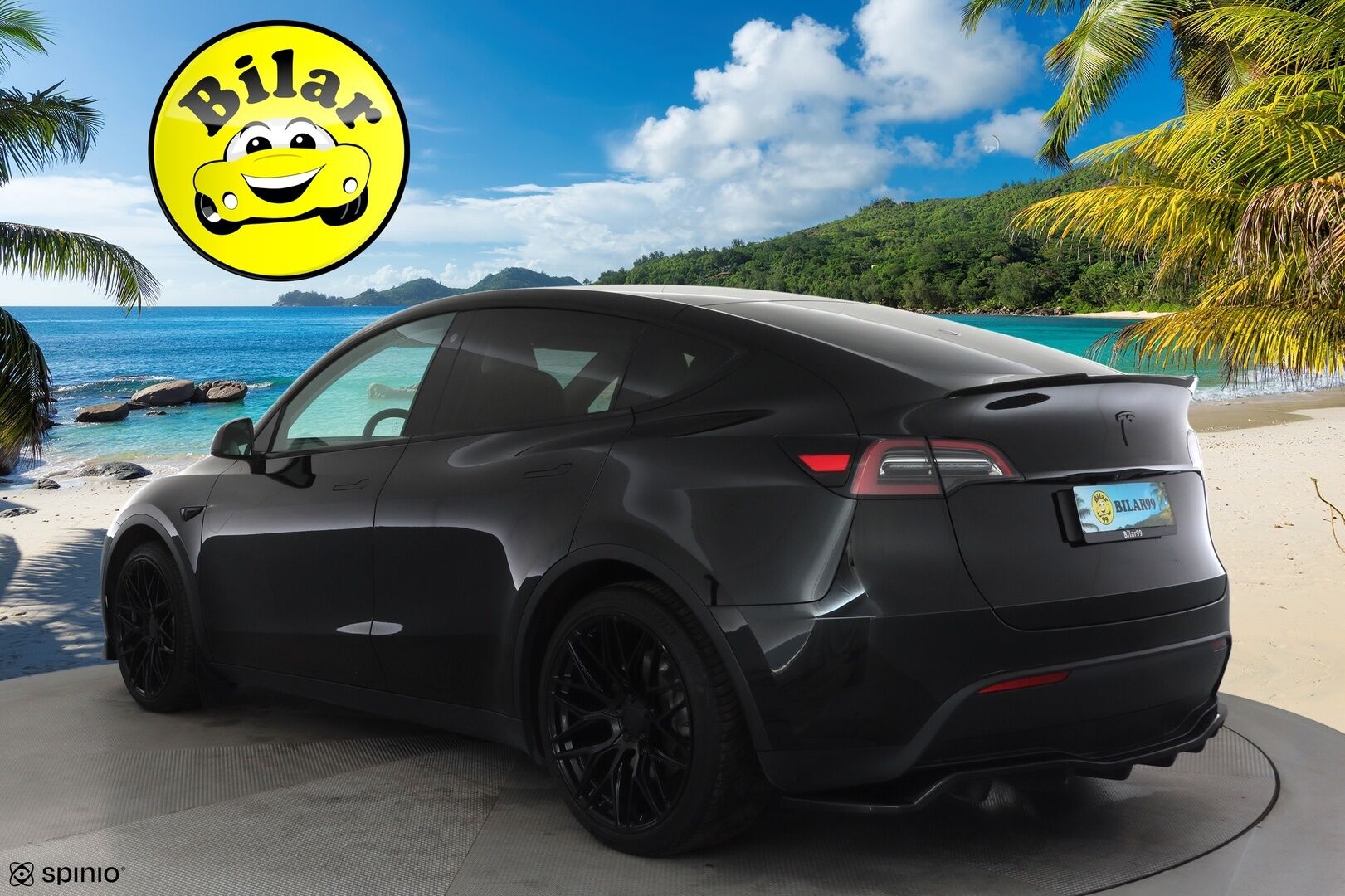TESLA MODEL Y 2023 RWD - | Koukku | ILP | ACC | Lasikatto | Matrix-LED | P.Kamera | Muistipenkki | Premium Audio | Navi | Keyless | 2x Latauskaapelit |