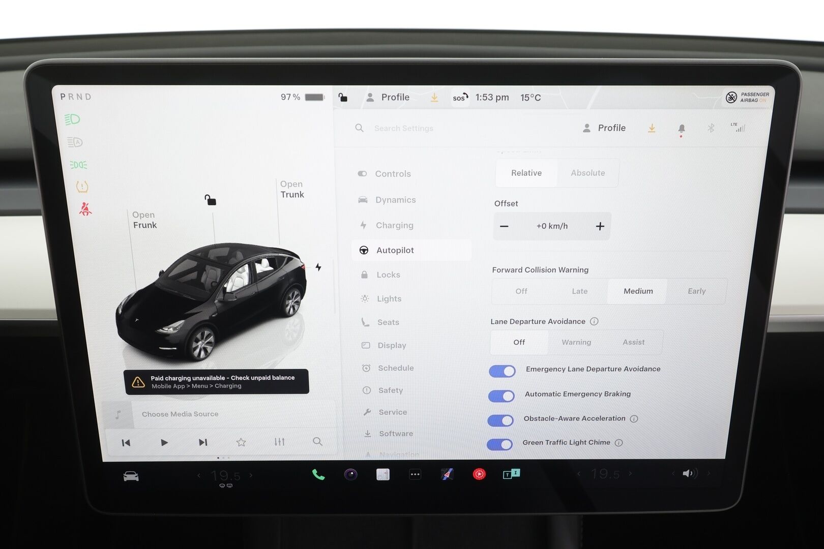 TESLA MODEL Y 2023 RWD - | Koukku | ILP | ACC | Lasikatto | Matrix-LED | P.Kamera | Muistipenkki | Premium Audio | Navi | Keyless | 2x Latauskaapelit |