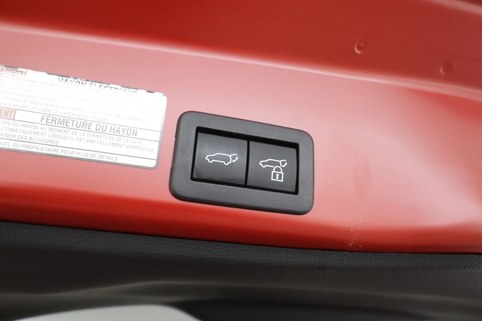 TOYOTA YARIS CROSS 2025 1,5 Hybrid AWD-i Premium - | ACC | LED | P.Kamera | Puolinahat | Navi | Kaistavahti | Digimittaristo | Katveavustin | Keyless | Merkkihuollettu |