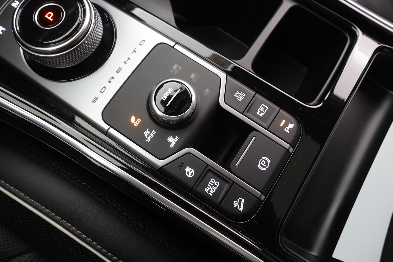KIA SORENTO 2022 1,6 T-GDI Plug-in Hybrid AWD Business Luxury AT 7P - | SCC | Lisälämmitin | HUD | Panorama | Bose | LED | Muistipenkki | 360-Kamera | Keyless | Ilmastoidut Nahat | Kahdet Renkaat | Koti & Kauppalaturi |
