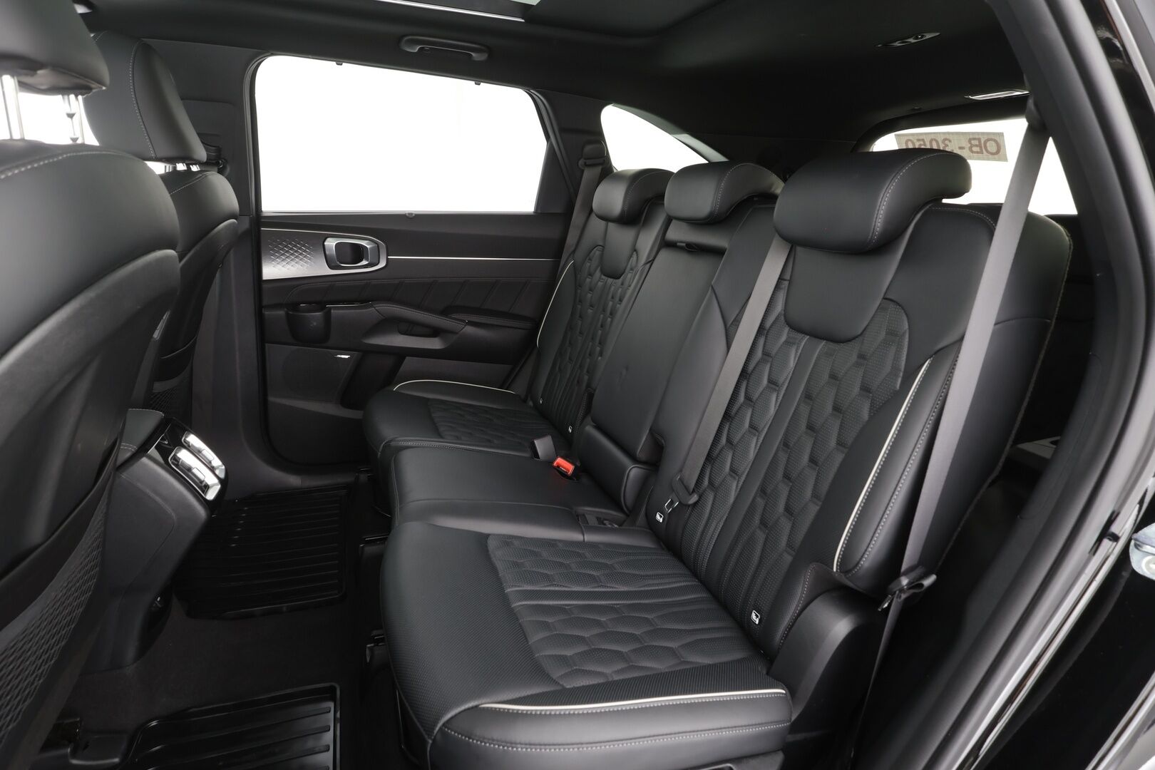 KIA SORENTO 2022 1,6 T-GDI Plug-in Hybrid AWD Business Luxury AT 7P - | SCC | Lisälämmitin | HUD | Panorama | Bose | LED | Muistipenkki | 360-Kamera | Keyless | Ilmastoidut Nahat | Kahdet Renkaat | Koti & Kauppalaturi |