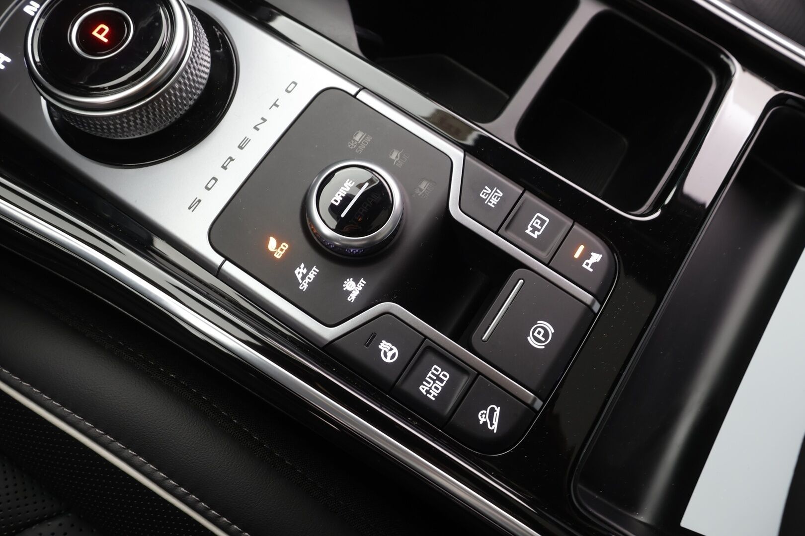 KIA SORENTO 2022 1,6 T-GDI Plug-in Hybrid AWD Business Luxury AT 7P - | SCC | Lisälämmitin | HUD | Panorama | Bose | LED | Muistipenkki | 360-Kamera | Keyless | Ilmastoidut Nahat | Kahdet Renkaat | Koti & Kauppalaturi |
