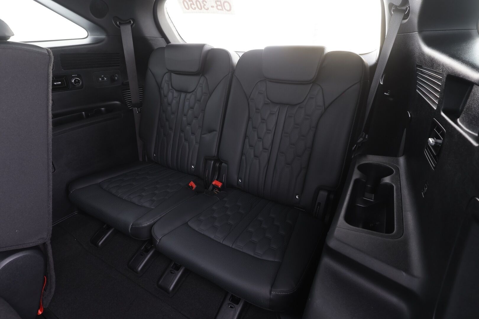KIA SORENTO 2022 1,6 T-GDI Plug-in Hybrid AWD Business Luxury AT 7P - | SCC | Lisälämmitin | HUD | Panorama | Bose | LED | Muistipenkki | 360-Kamera | Keyless | Ilmastoidut Nahat | Kahdet Renkaat | Koti & Kauppalaturi |