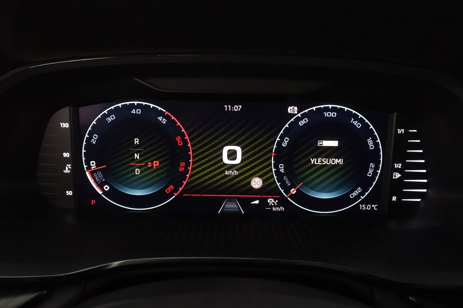 SKODA OCTAVIA 2023 Combi 2,0 TDI 200 4x4 RS DSG Autom. - | Panorama | Webasto | Matrix | ACC | HUD | Hierovat Sporttipenkit Muistilla | P.Kamera | Kaistavahti | Navi | Keyless | Kahdet renkaat |