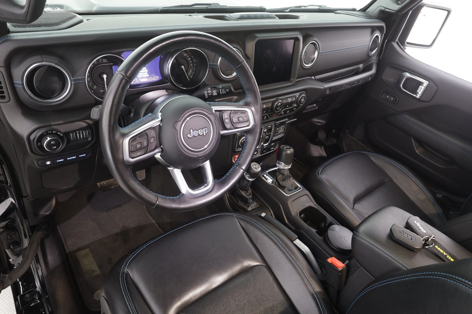 JEEP WRANGLER 2022 Rubicon 2.0 PHEV AT8 4x4 - ACC | Vetokoukku | Alpine Audio | 180-Kamera | Nahkasisusta | KeylessGo | Navi | Merkkihuollot | BLIS | Huippuvarusteet!