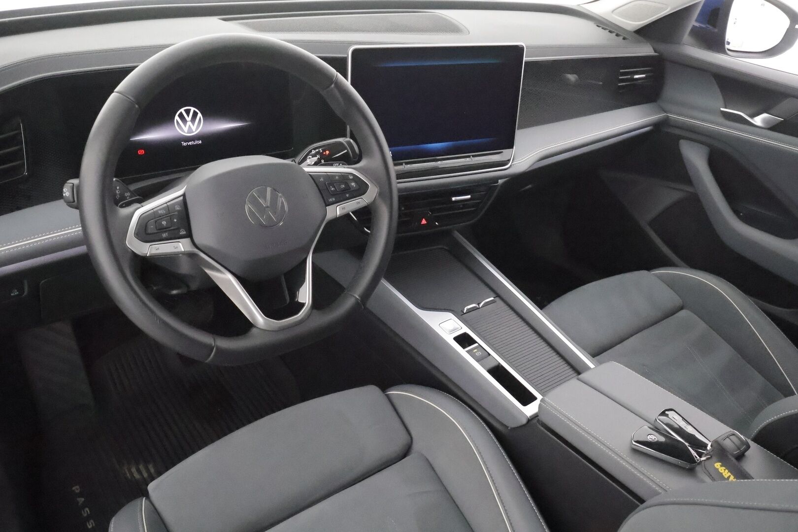 VOLKSWAGEN PASSAT 2024 Variant Business 1,5 eTSI 110 kW DSG -  ACC | Webasto | Koukku | LED | Hierovat Sporttipenkit | Peruutuskamera | Apple&Android | Kahdet Renkaat Aluvantein!