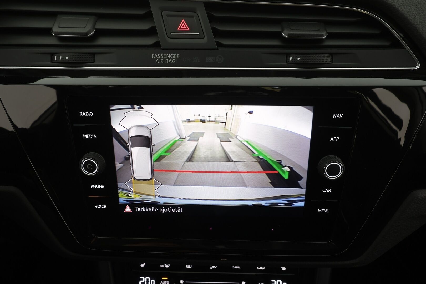 VOLKSWAGEN TOURAN 2023 Comfort Family 2,0 TDI SCR 110 kW DSG-automaatti 7-P - | Hierova penkki | Matrix | ACC | P.Kamera | Kaistavahti | Navi | Koukku | Kahdet renkaat | Merkkihuollot |
