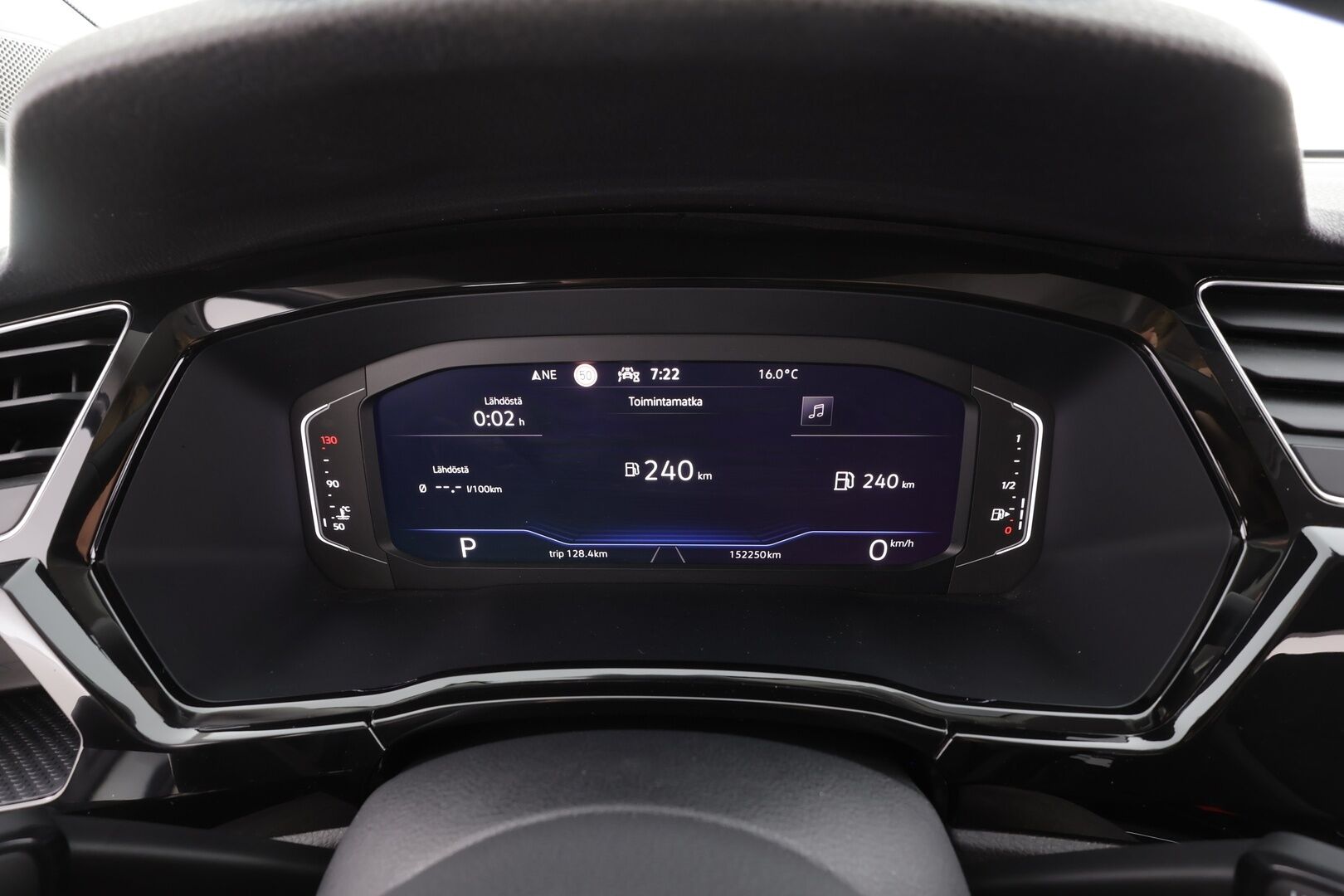 VOLKSWAGEN TOURAN 2023 Comfort Family 2,0 TDI SCR 110 kW DSG-automaatti 7-Paikkainen - Hieronta | Matrix LED | Vetokoukku | Adapt.Vakkari | Digimittari | Peruutuskamera | Navi | Huippuvarusteltu!
