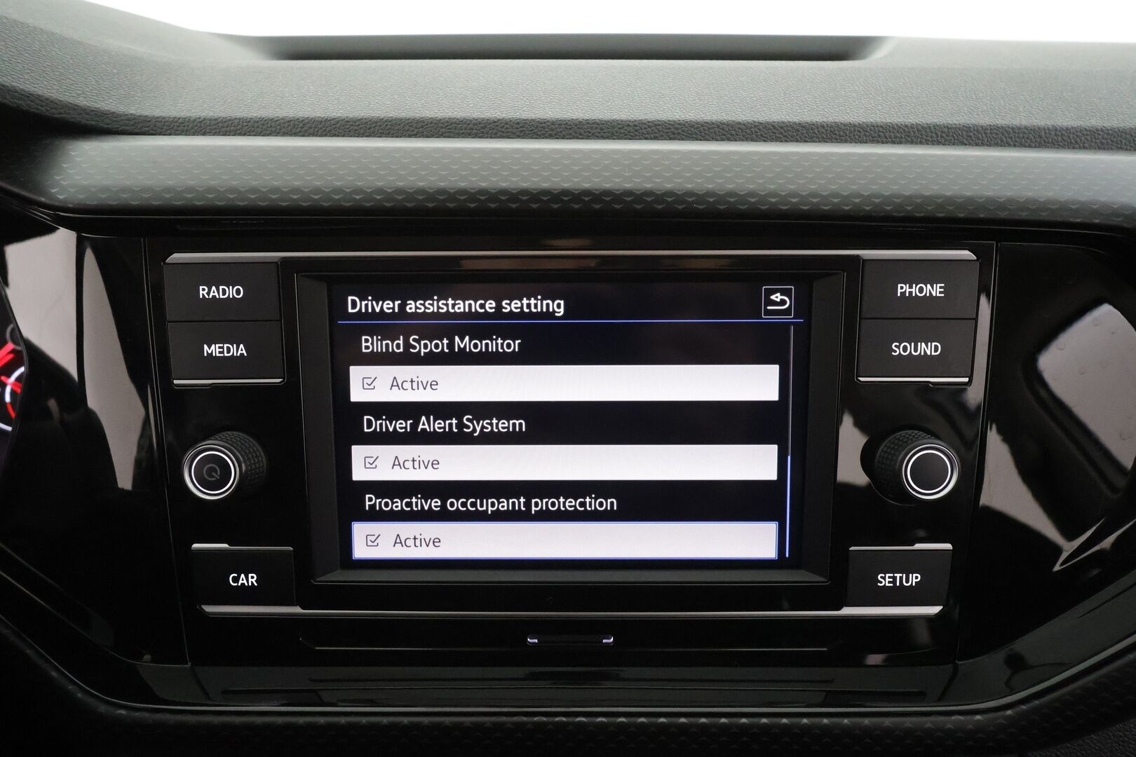 VOLKSWAGEN T-CROSS 2019 1,0 TSI 70 kW - | Vakkari | Kaistavahti | Katveavustin | Bluetooth | Ilmastointi | Penkinlämmittimet | Merkkihuollot | Kahdet renkaat |