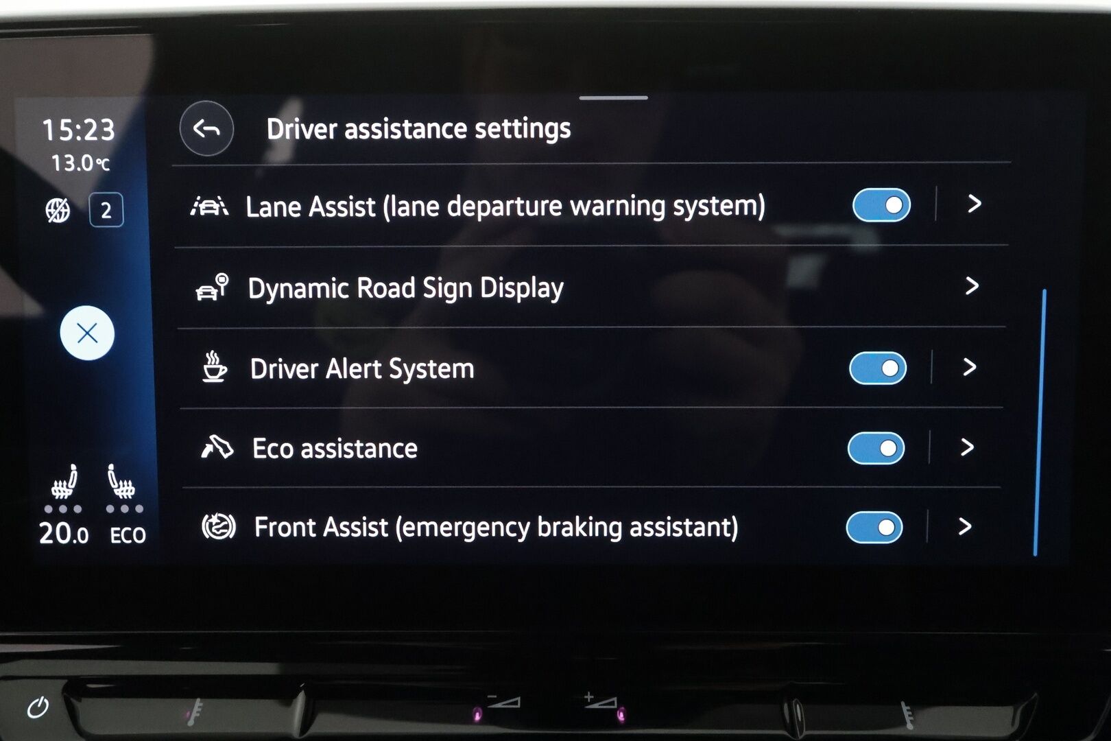 VOLKSWAGEN ID.4 2023 Pro Performance 150 kW, akku 77 kWh - | ACC | ILP | Koukku | IQ.Light | P.Kamera | Navi | Keyless | Ratinlämmitin | Ambient | Kahdet renkaat aluvanteilla | Merkkihuollettu |