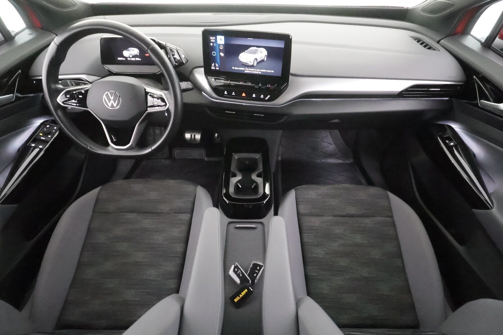 VOLKSWAGEN ID.4 2023 Pro Performance 150 kW, akku 77 kWh - | ACC | ILP | Koukku | IQ.Light | P.Kamera | Navi | Keyless | Ratinlämmitin | Ambient | Kahdet renkaat aluvanteilla | Merkkihuollettu |