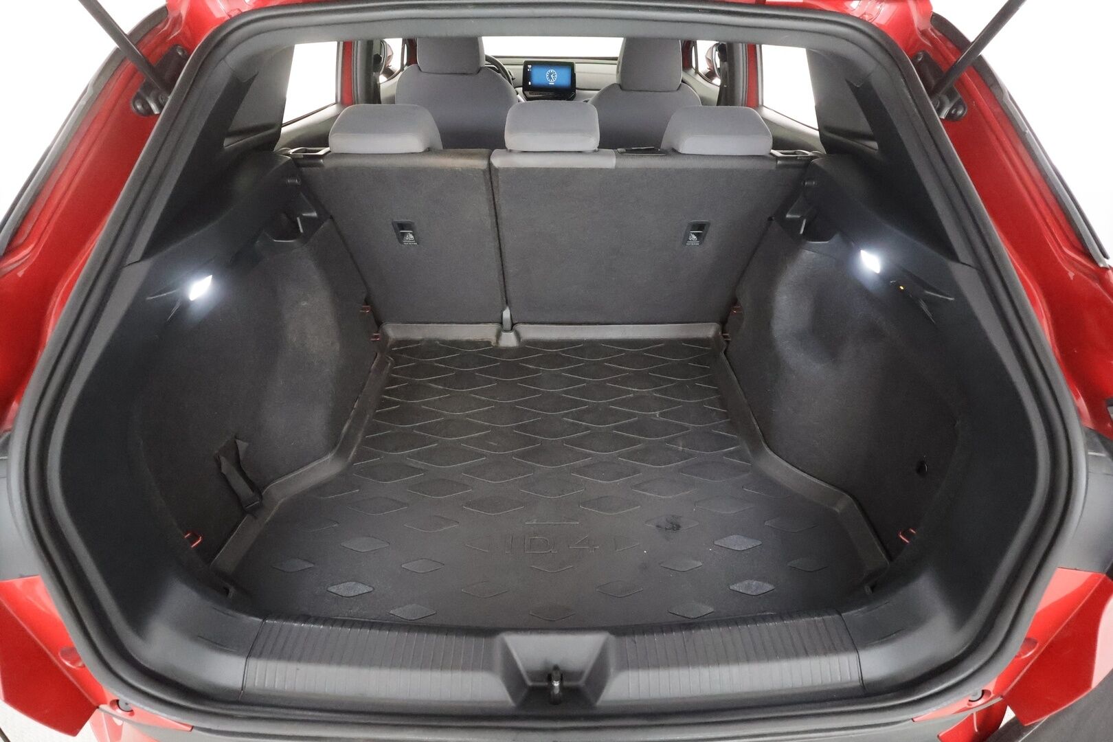 VOLKSWAGEN ID.4 2023 Pro Performance 150 kW, akku 77 kWh - | ACC | ILP | Koukku | IQ.Light | P.Kamera | Navi | Keyless | Ratinlämmitin | Ambient | Kahdet renkaat aluvanteilla | Merkkihuollettu |