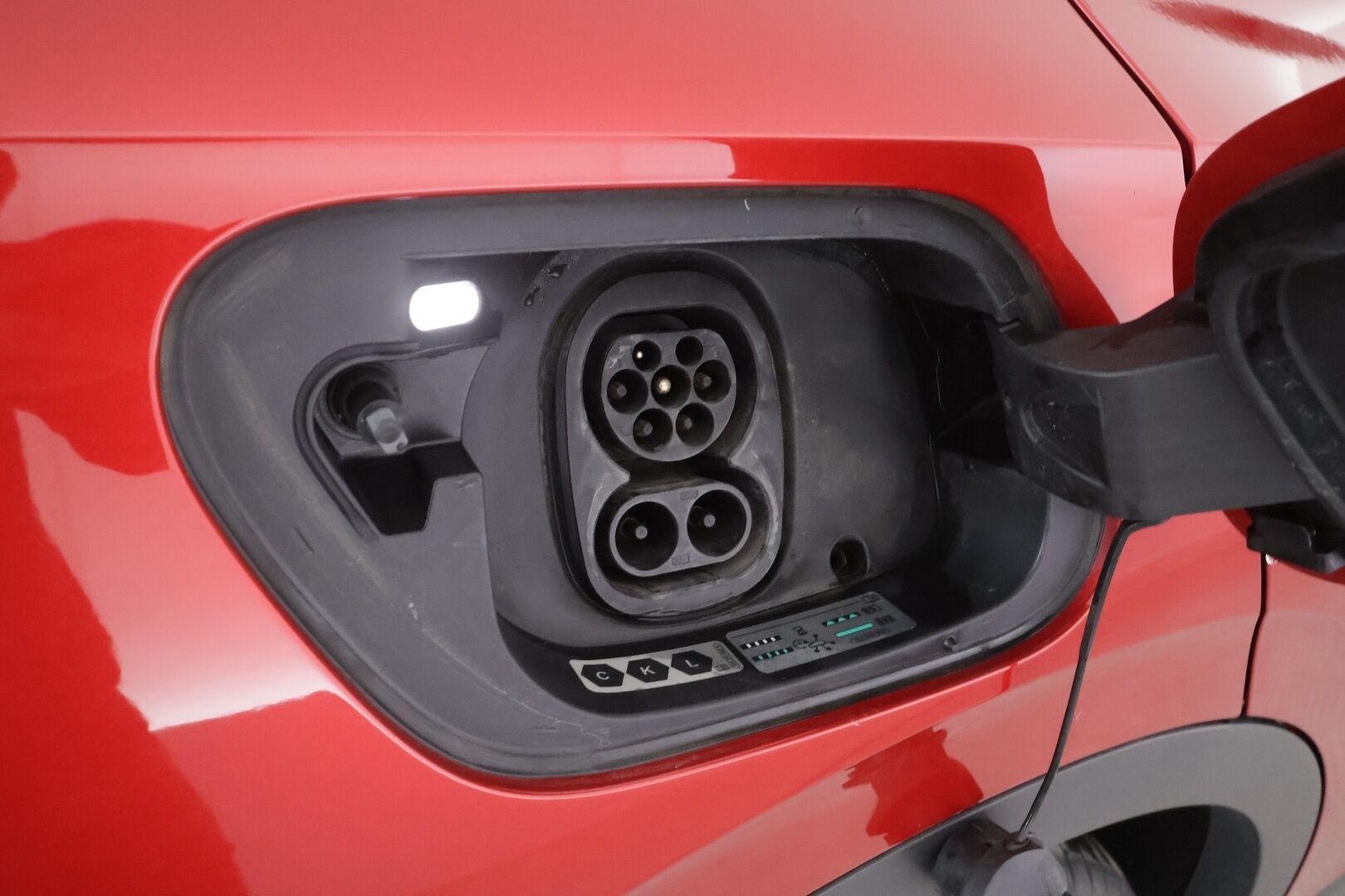 VOLKSWAGEN ID.4 2023 Pro Performance 150 kW, akku 77 kWh - | ACC | ILP | Koukku | IQ.Light | P.Kamera | Navi | Keyless | Ratinlämmitin | Ambient | Kahdet renkaat aluvanteilla | Merkkihuollettu |