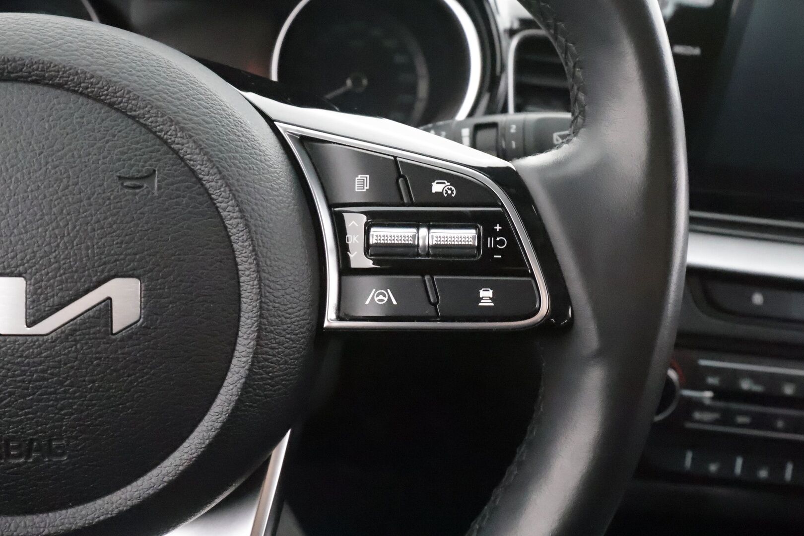 KIA XCEED 2023 1,6 GDI Plug-In Hybrid EX DCT - | ACC | Kaistavahti | P.Kamera | LED | Apple&Android | Keyless | Ratinlämmitin | Merkkihuollettu |
