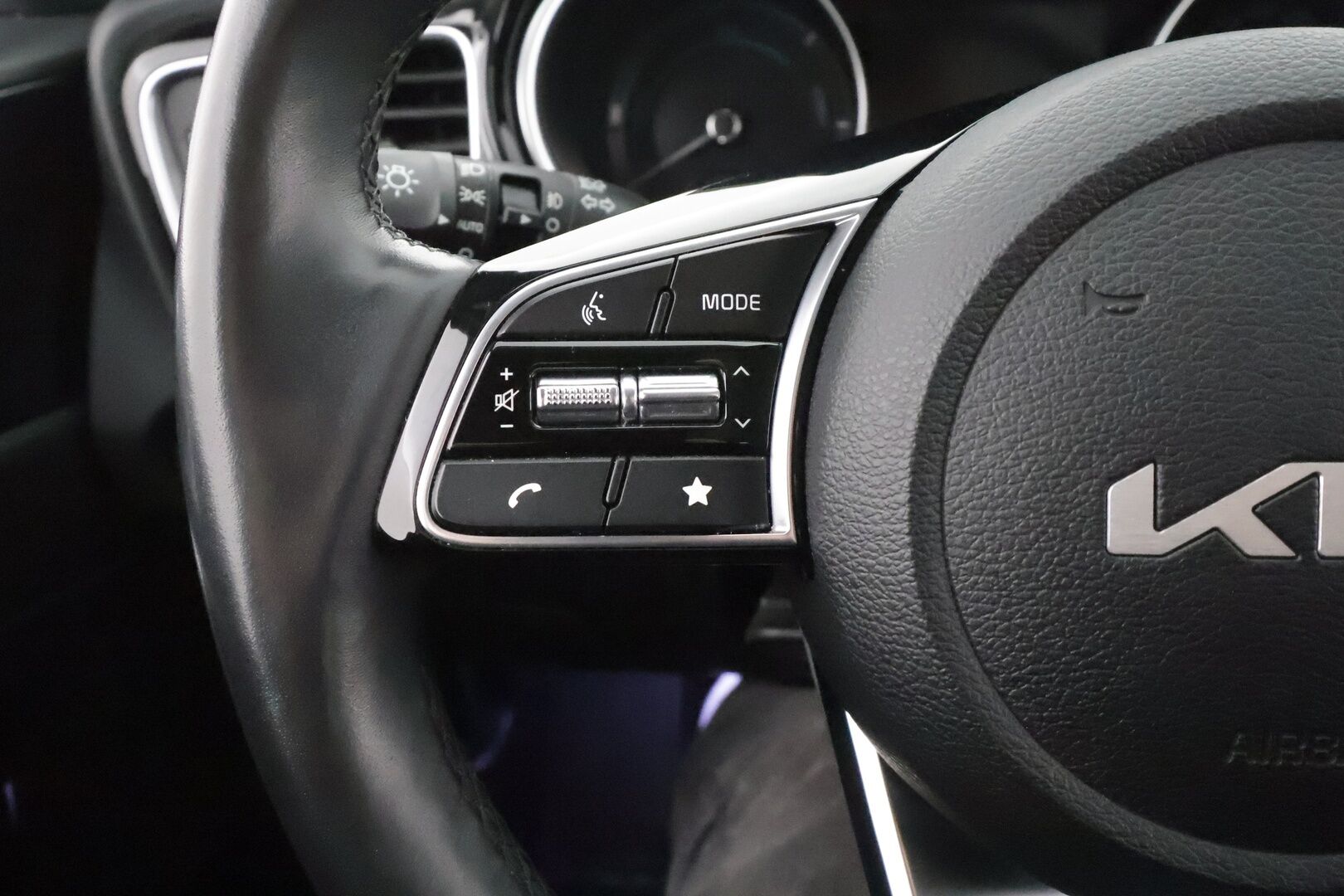 KIA XCEED 2023 1,6 GDI Plug-In Hybrid EX DCT - | ACC | Kaistavahti | P.Kamera | LED | Apple&Android | Keyless | Ratinlämmitin | Merkkihuollettu |