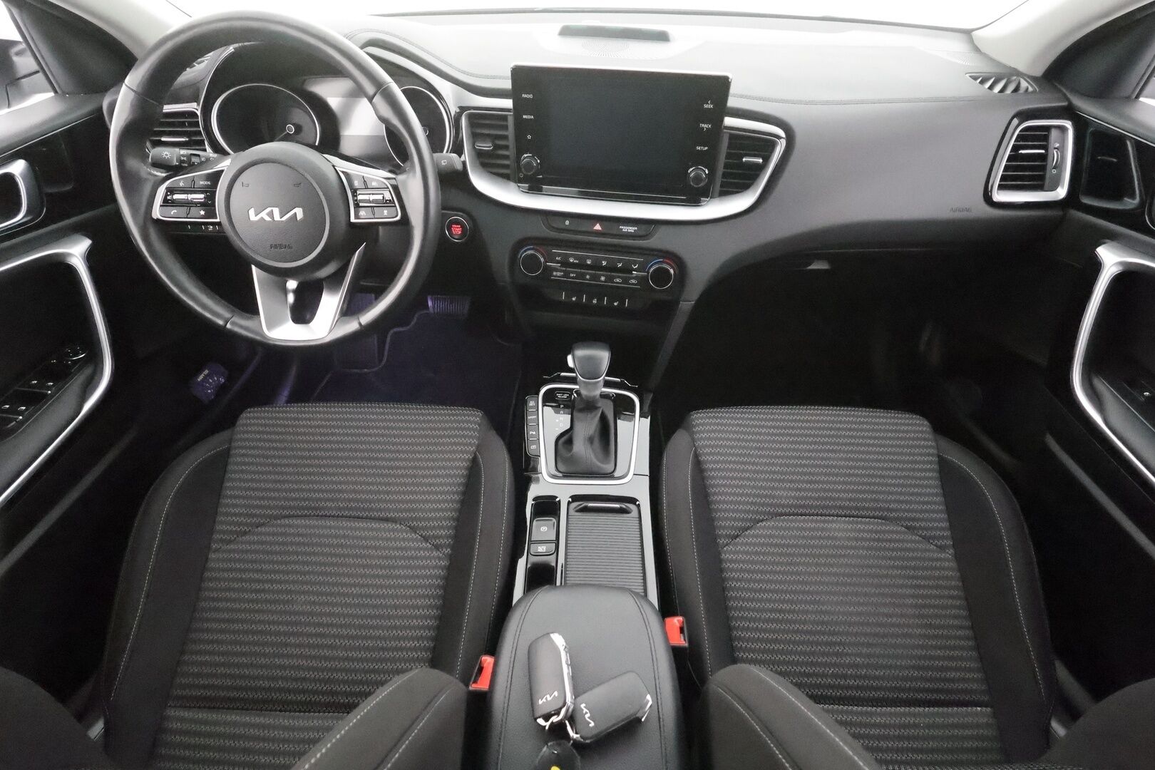 KIA XCEED 2023 1,6 GDI Plug-In Hybrid EX DCT - | ACC | Kaistavahti | P.Kamera | LED | Apple&Android | Keyless | Ratinlämmitin | Merkkihuollettu |