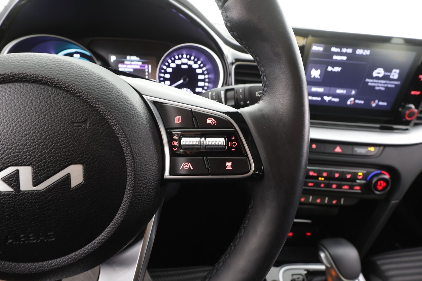 KIA XCEED 2023 1,6 GDI Plug-In Hybrid EX DCT - | P.Kamera | ACC | LED | Kaistavahti | Keyless | Apple&Android | Ratinlämmitys | Merkkihuollot |