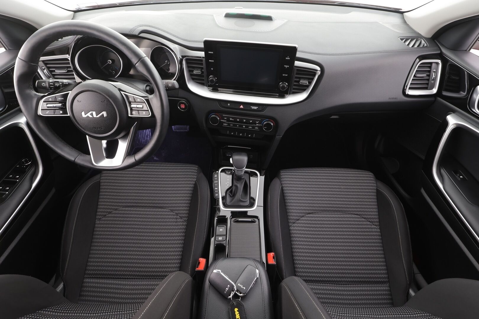 KIA XCEED 2023 1,6 GDI Plug-In Hybrid EX DCT - | P.Kamera | ACC | LED | Kaistavahti | Keyless | Apple&Android | Ratinlämmitys | Merkkihuollot |