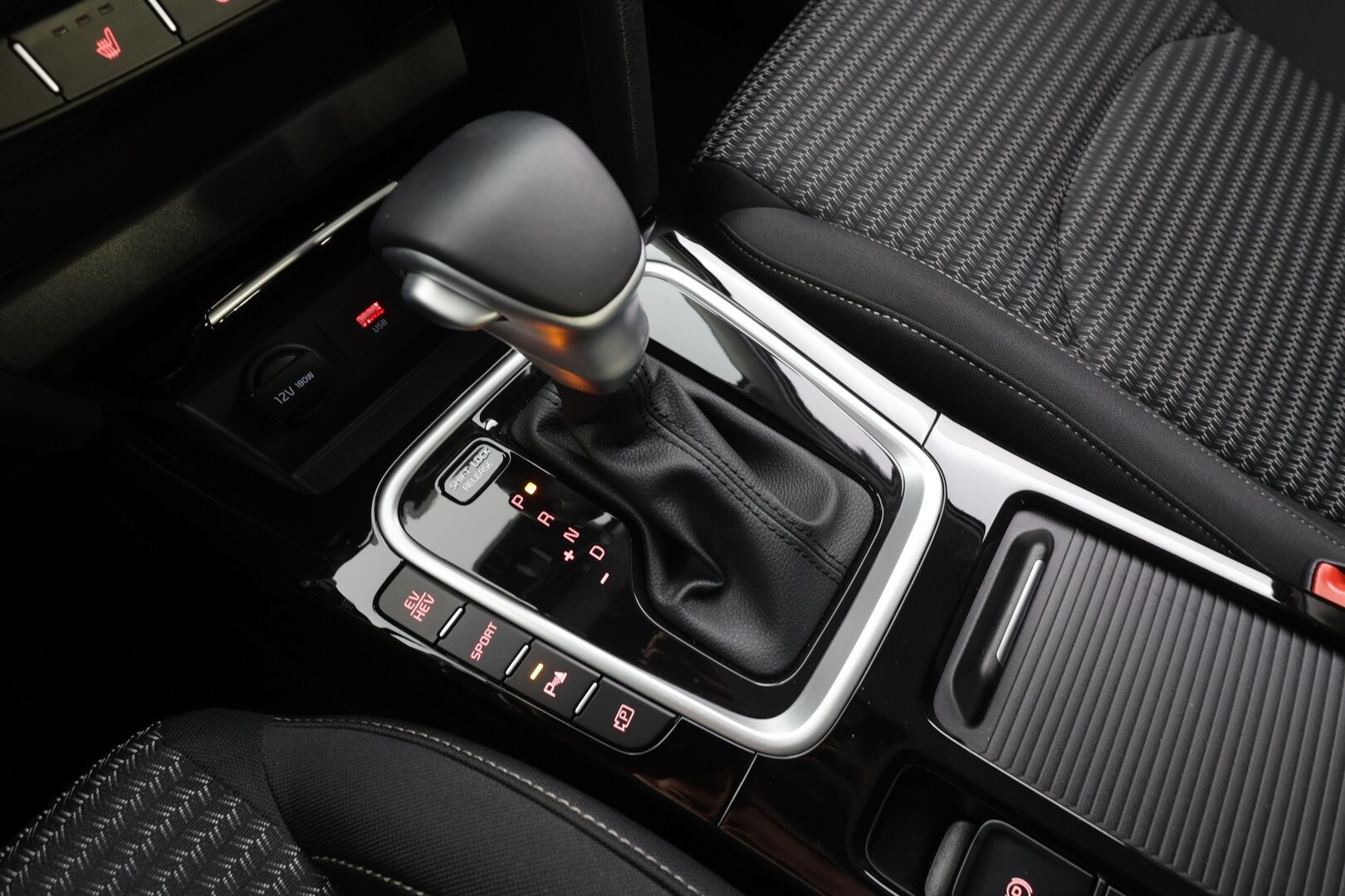 KIA XCEED 2023 1,6 GDI Plug-In Hybrid EX DCT - | P.Kamera | ACC | LED | Kaistavahti | Keyless | Apple&Android | Ratinlämmitys | Merkkihuollot |