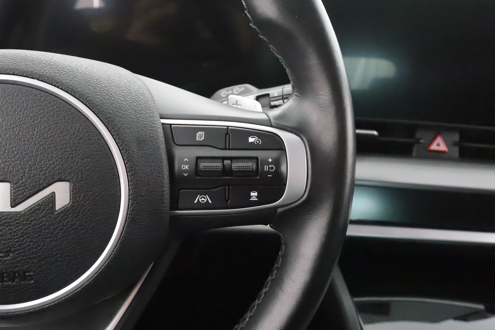 KIA SPORTAGE 2022 1,6 T-GDI AWD Plug-in Hybrid Business Premium AT 265hv - | ACC | P.Kamera | Sähöpenkit | Navi | LED | Digimittari | Puolinahat | Ratinlämmitin | Apple&Android | Merkkihuollettu |