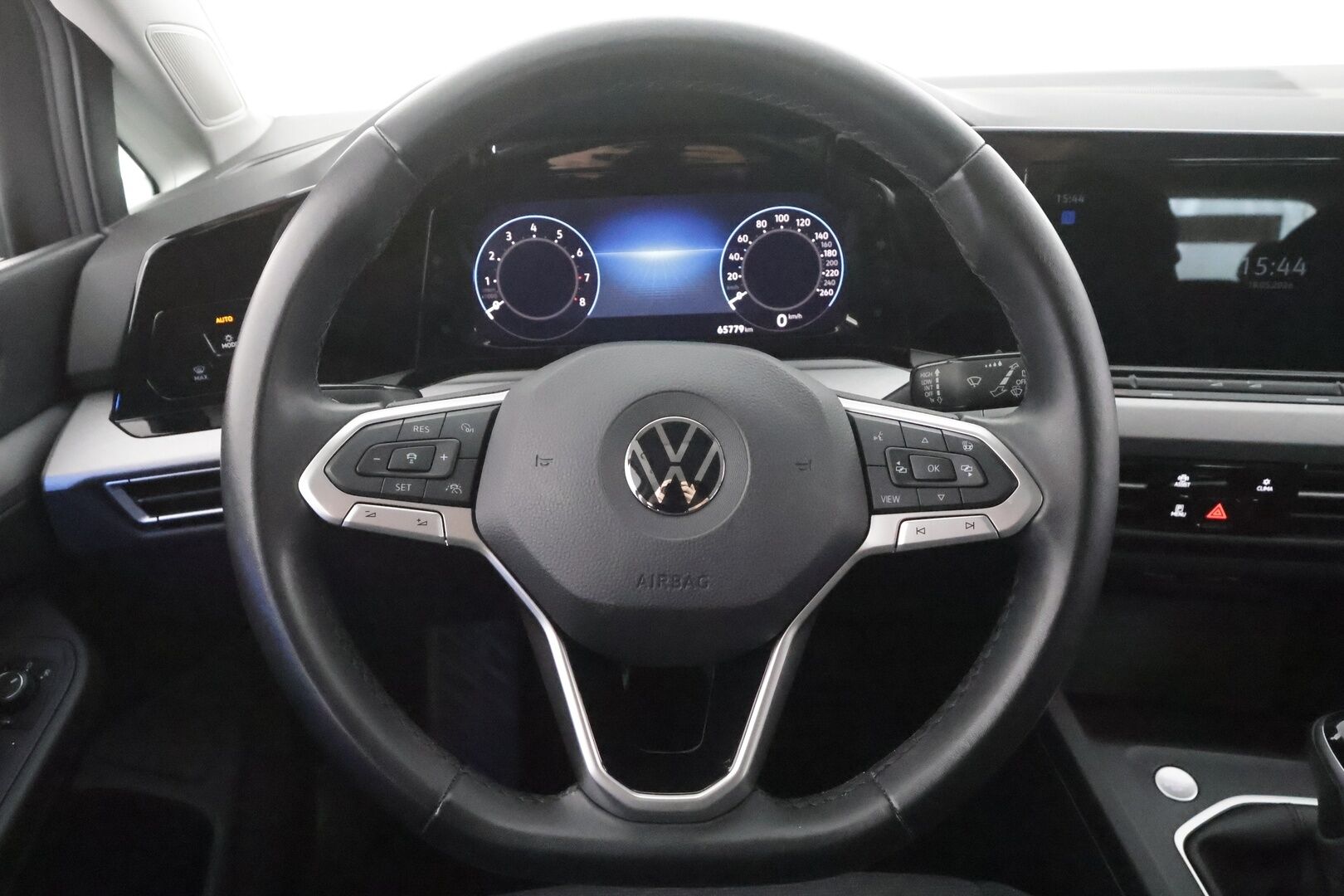 VOLKSWAGEN GOLF 2023 Comfort 1,5 TSI 96 kW - | ACC | LED | Digimittaristo | Ambient | Kaistavahti | Navi | Lämm. ratti | P. tutkat | 2x renkaat vanteineen | ALV | 