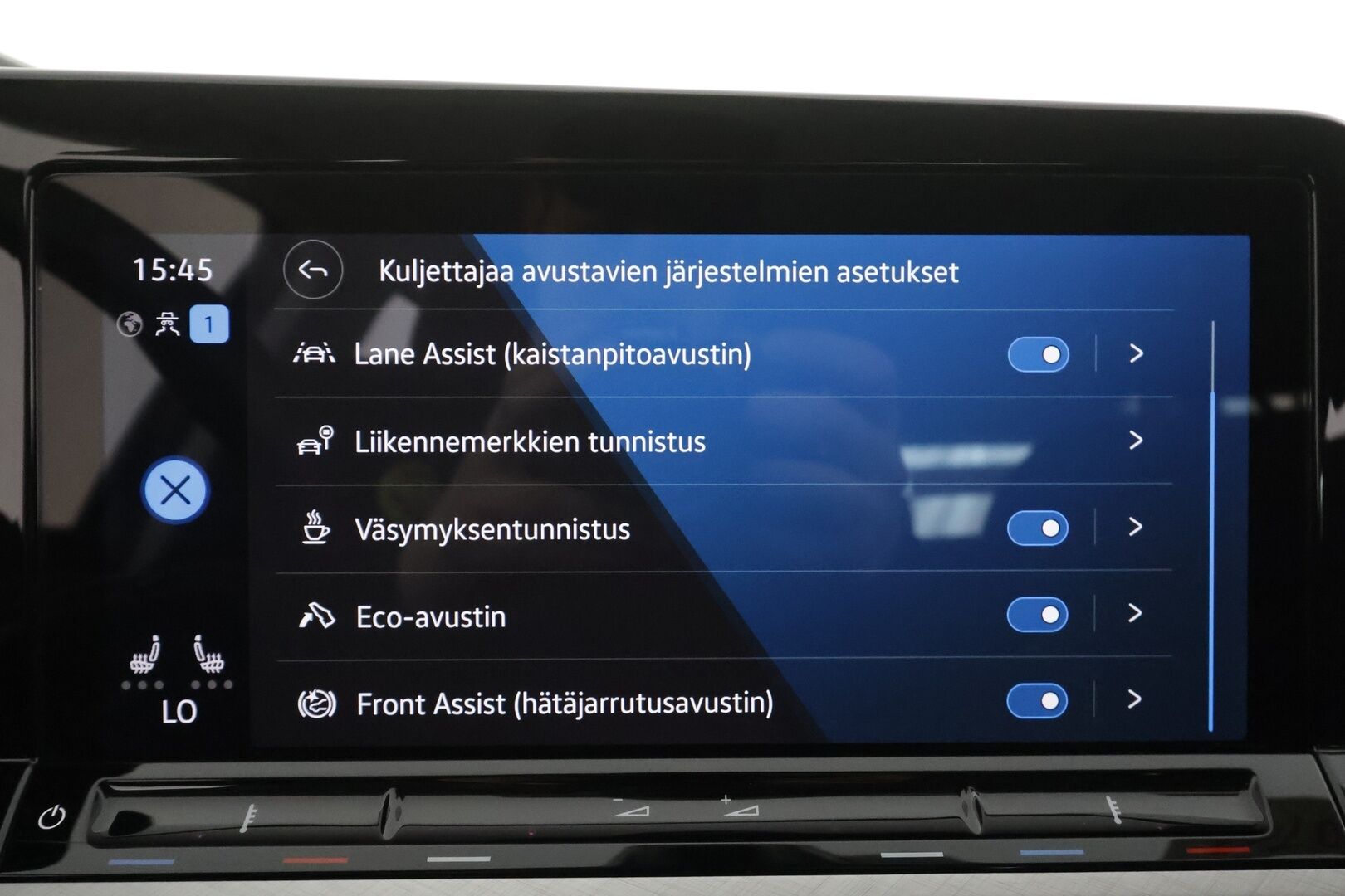 VOLKSWAGEN GOLF 2023 Comfort 1,5 TSI 96 kW - | ACC | LED | Digimittaristo | Ambient | Kaistavahti | Navi | Lämm. ratti | P. tutkat | 2x renkaat vanteineen | ALV | 