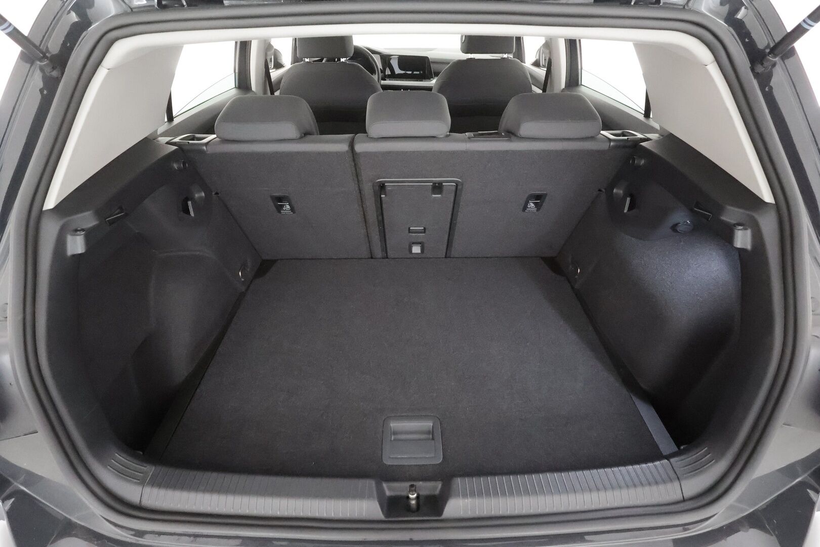 VOLKSWAGEN GOLF 2023 Comfort 1,5 TSI 96 kW - | ACC | LED | Digimittaristo | Ambient | Kaistavahti | Navi | Lämm. ratti | P. tutkat | 2x renkaat vanteineen | ALV | 