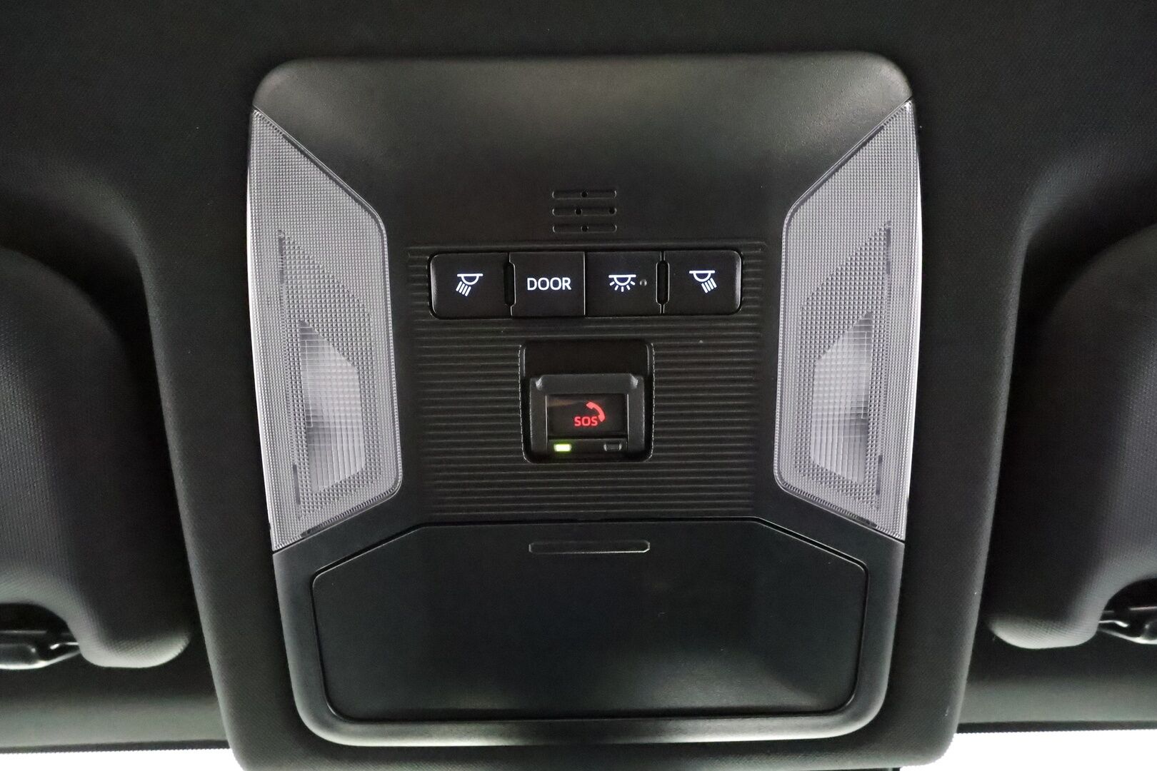 TOYOTA RAV4 PLUG-IN 2022 Hybrid 2,5 AWD-i Active - ACC | Lisälämmitin | Sähköpenkki | Peruutuskamera | Keyless | Lämm. ohjauspyörä | Apple & Android | 2x renkaat aluvantein | Merkkihuoltohistoria | ALV |