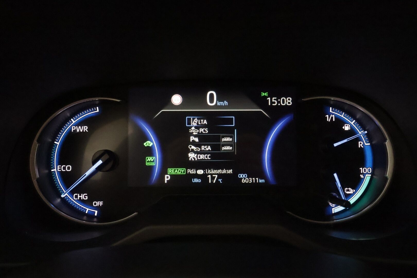 TOYOTA RAV4 PLUG-IN 2022 Hybrid 2,5 AWD-i Active - ACC | Lisälämmitin | Sähköpenkki | Peruutuskamera | Keyless | Lämm. ohjauspyörä | Apple & Android | 2x renkaat aluvantein | Merkkihuoltohistoria | ALV |