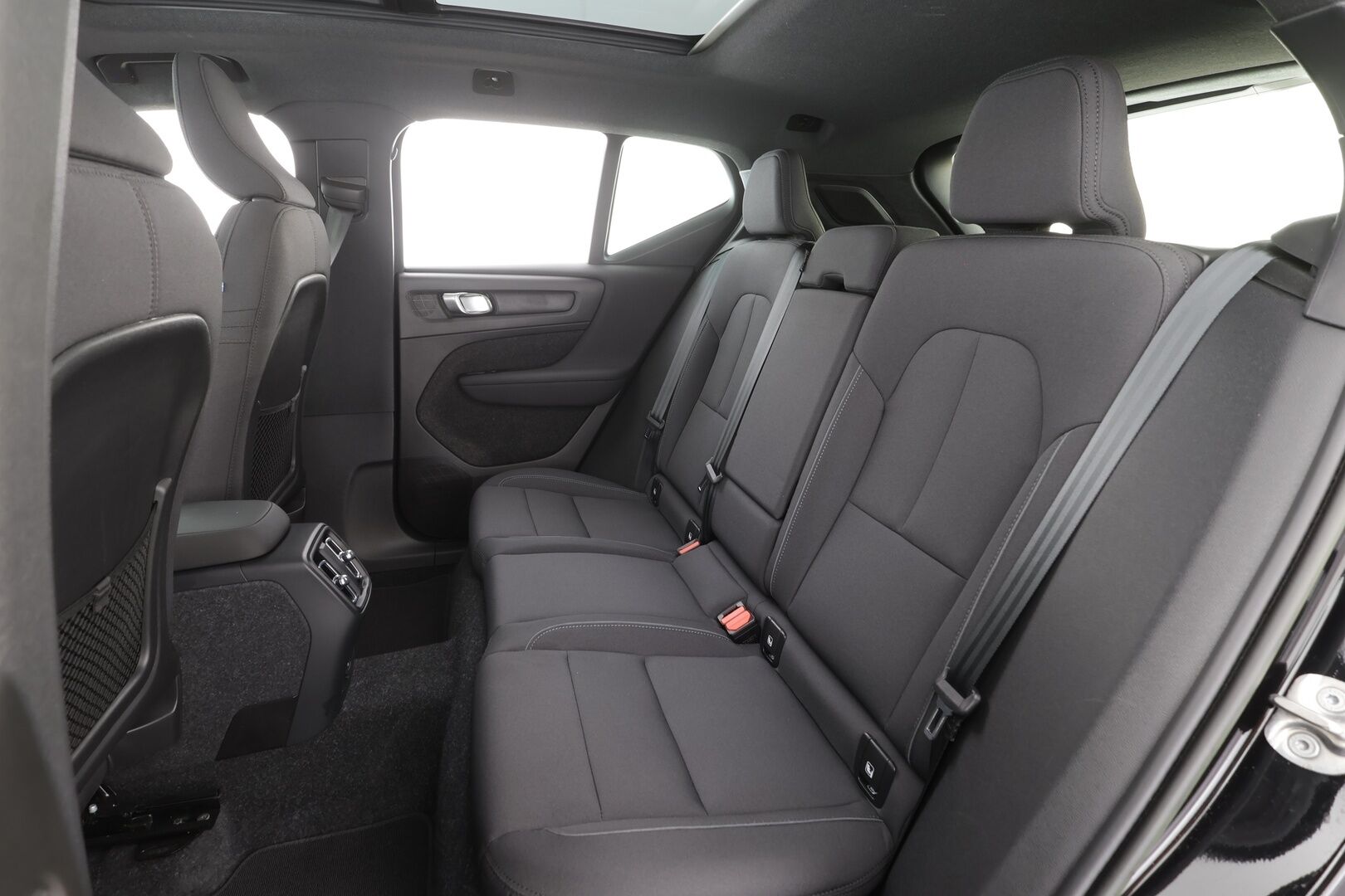 Volvo XC40 2023 Recharge Twin Plus aut -  | ILP | Koukku | Panorama | ACC | 360 | Sporttipenkki Muistilla | H&K |  LED | Kaistavahti | Google Maps | Keyless | Merkkihuollettu |