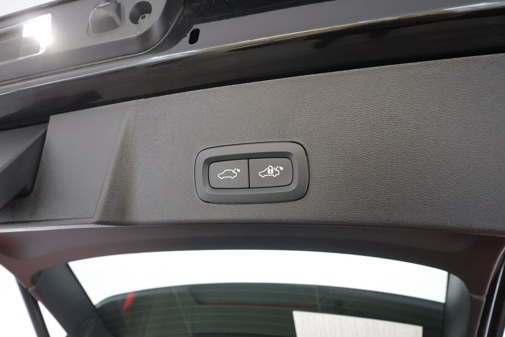 Volvo XC40 2023 Recharge Twin Plus aut -  | ILP | Koukku | Panorama | ACC | 360 | Sporttipenkki Muistilla | H&K |  LED | Kaistavahti | Google Maps | Keyless | Merkkihuollettu |