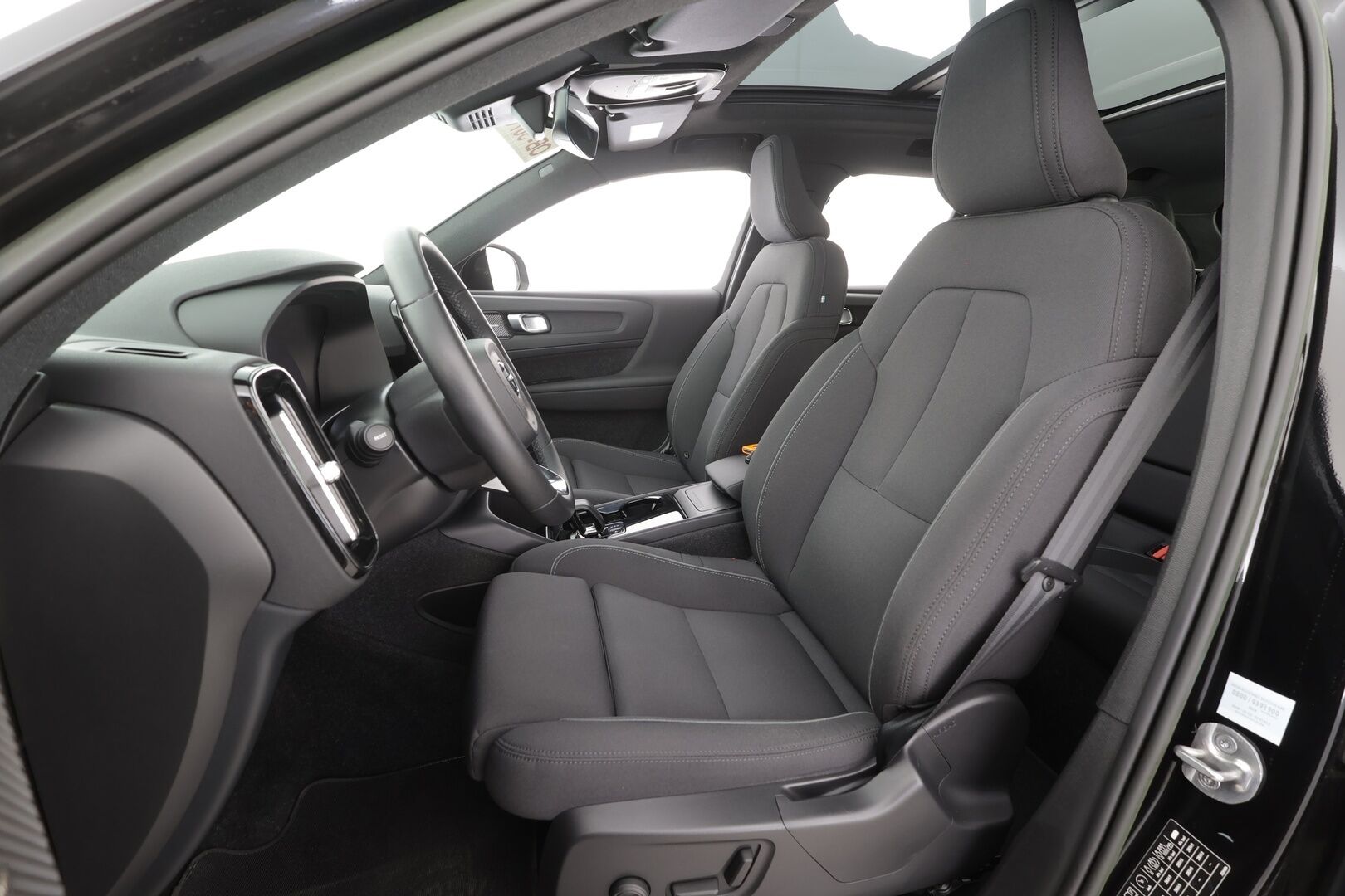 Volvo XC40 2023 Recharge Twin Plus aut -  | ILP | Koukku | Panorama | ACC | 360 | Sporttipenkki Muistilla | H&K |  LED | Kaistavahti | Google Maps | Keyless | Merkkihuollettu |