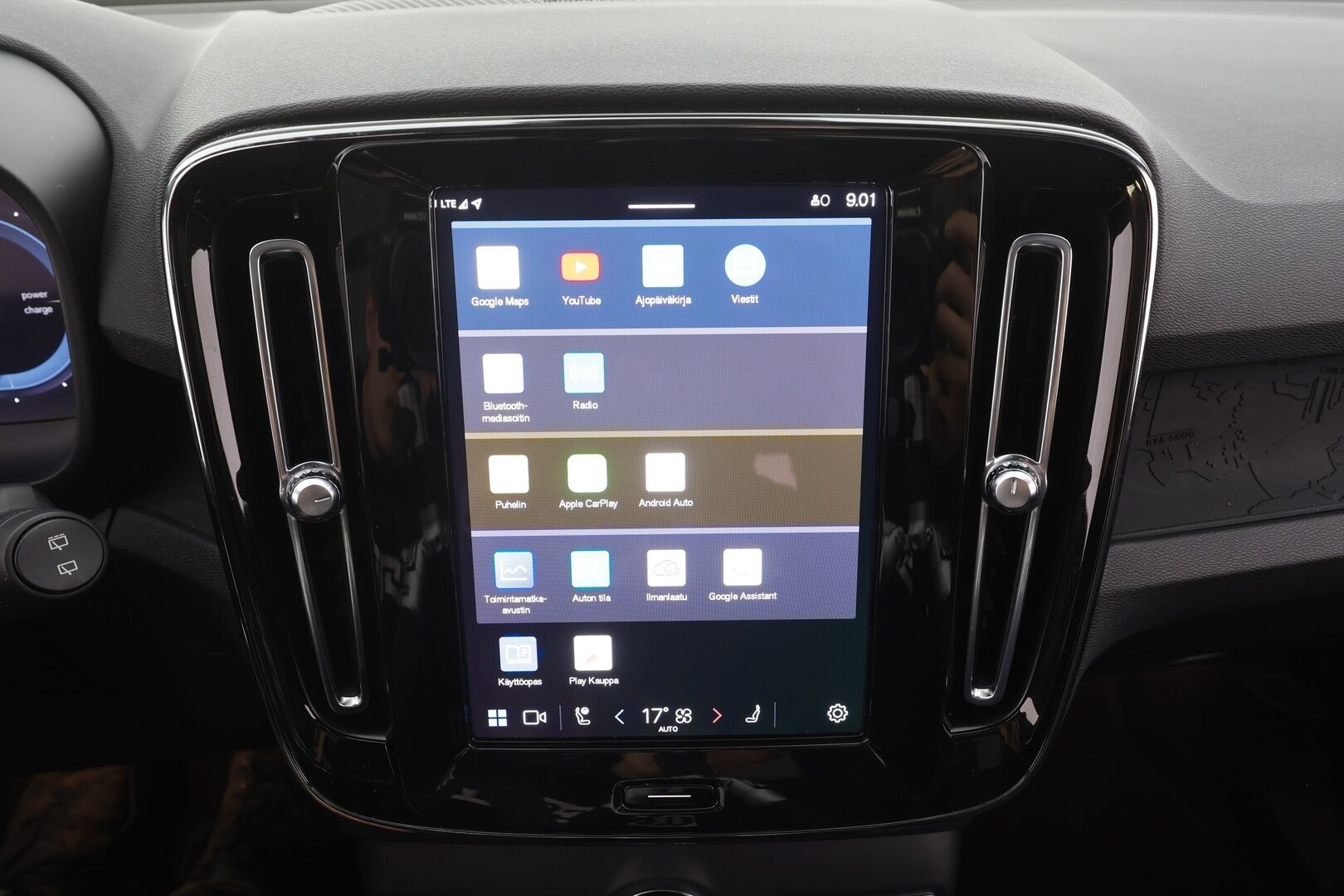 Volvo XC40 2023 Recharge Twin Plus aut -  | ILP | Koukku | Panorama | ACC | 360 | Sporttipenkki Muistilla | H&K |  LED | Kaistavahti | Google Maps | Keyless | Merkkihuollettu |