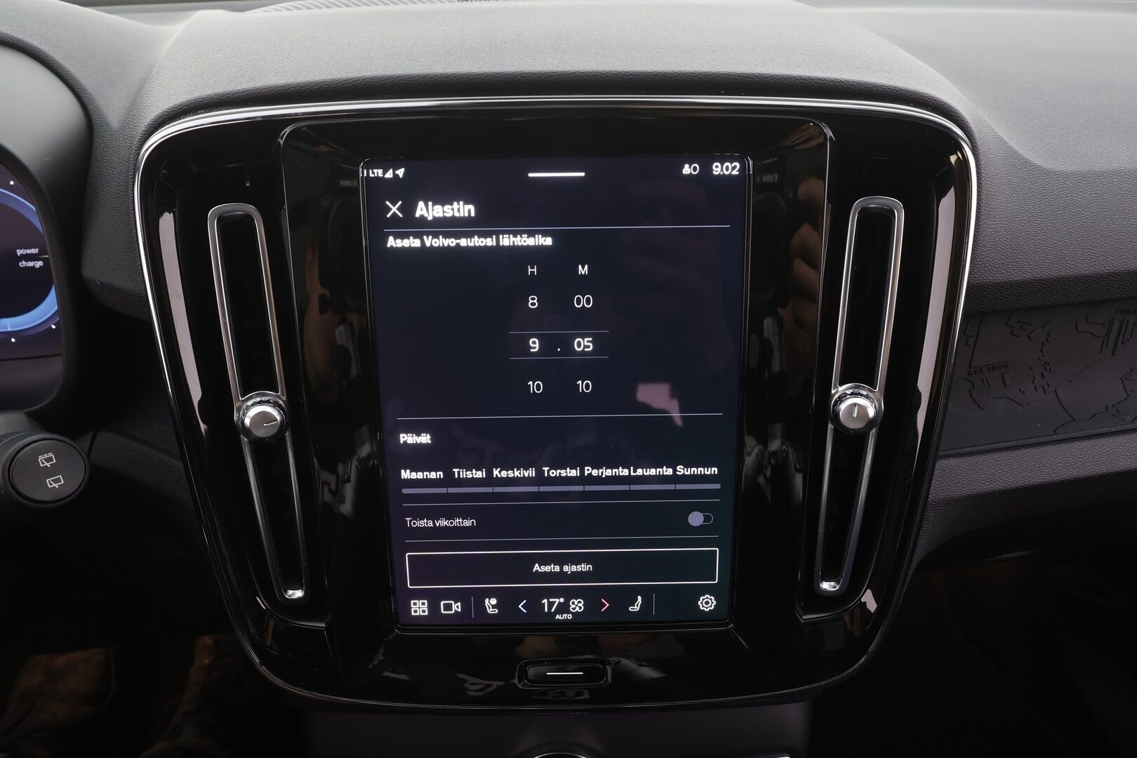 Volvo XC40 2023 Recharge Twin Plus aut -  | ILP | Koukku | Panorama | ACC | 360 | Sporttipenkki Muistilla | H&K |  LED | Kaistavahti | Google Maps | Keyless | Merkkihuollettu |