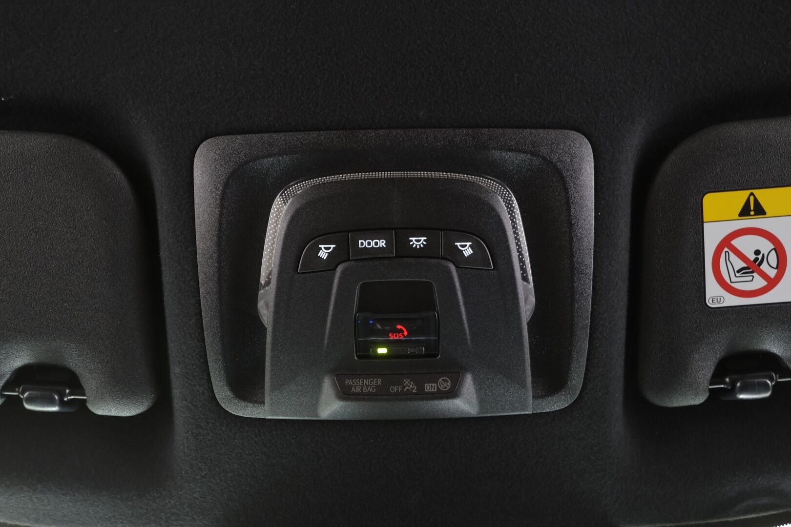 TOYOTA COROLLA CROSS 2024 2.0 Hybrid Active - | ACC | Lohko | LED | P.Kamera |Digimittaristo | Navi | Apple&Android | 