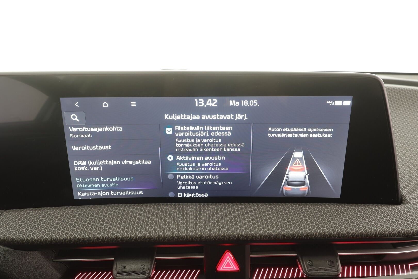 KIA EV6 2023 AWD 77 kWh 325 hv - | SCC | 360 | Ilmastoitu Muistipenkki | Koukku | ILP | LED | Kaistavahti | Navi | Keyless | Kahdet renkaat | Merkkihuollot |