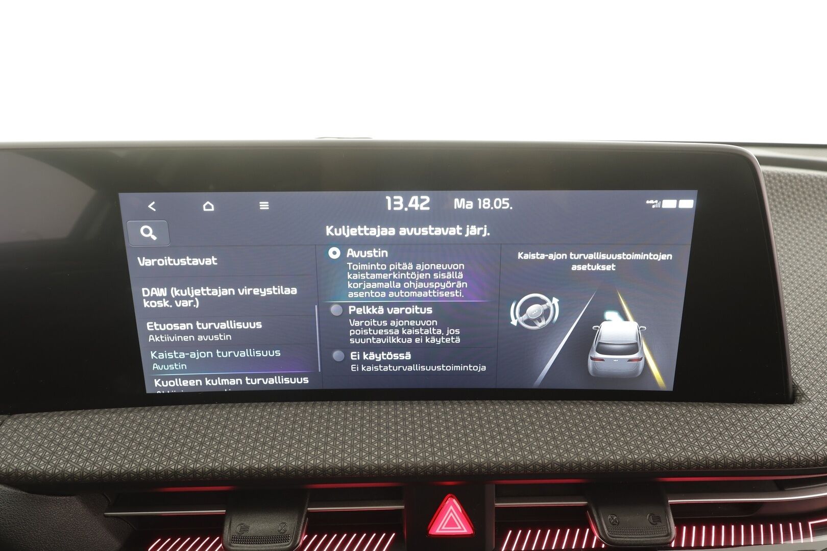 KIA EV6 2023 AWD 77 kWh 325 hv - | SCC | 360 | Ilmastoitu Muistipenkki | Koukku | ILP | LED | Kaistavahti | Navi | Keyless | Kahdet renkaat | Merkkihuollot |