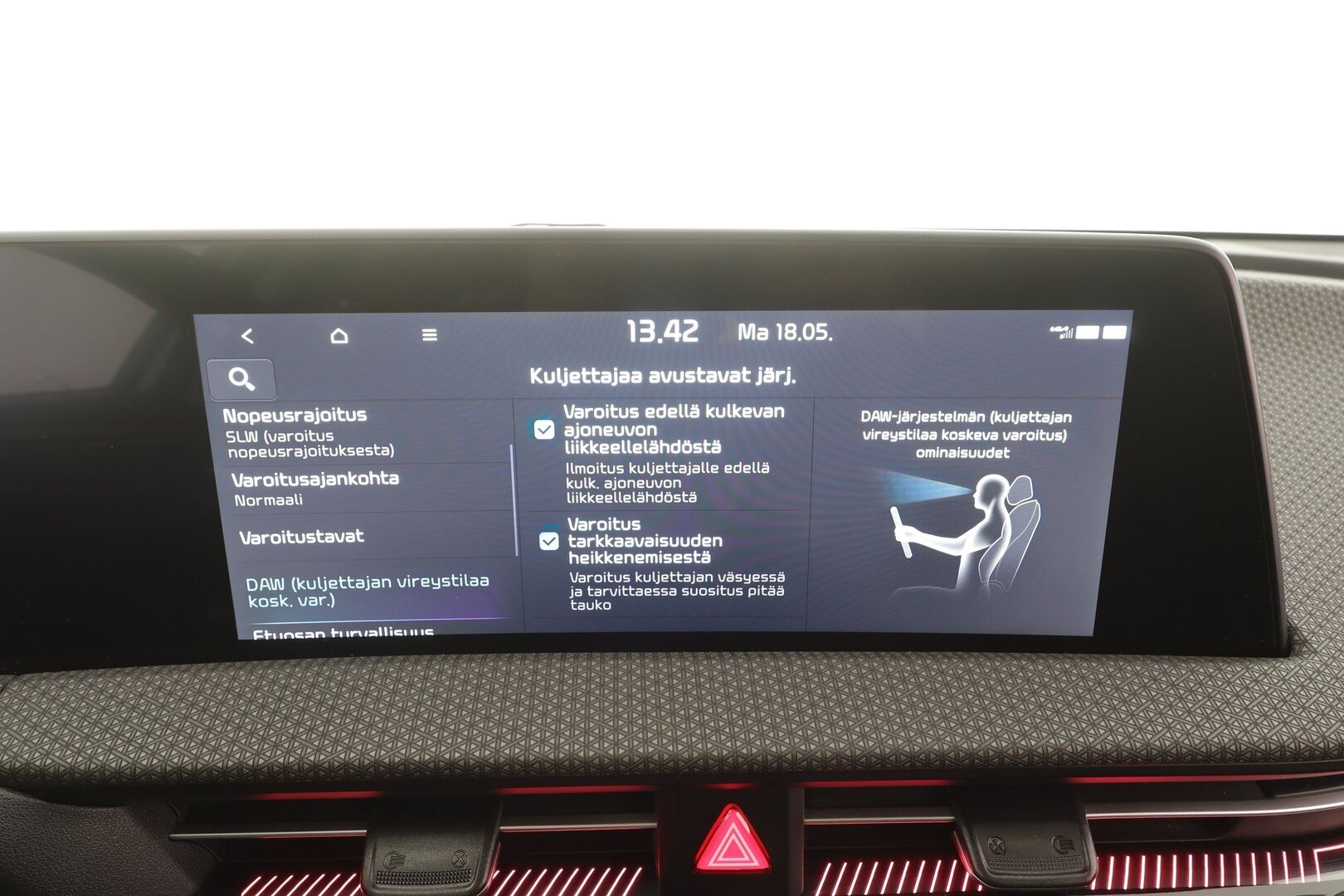 KIA EV6 2023 AWD 77 kWh 325 hv - | SCC | 360 | Ilmastoitu Muistipenkki | Koukku | ILP | LED | Kaistavahti | Navi | Keyless | Kahdet renkaat | Merkkihuollot |