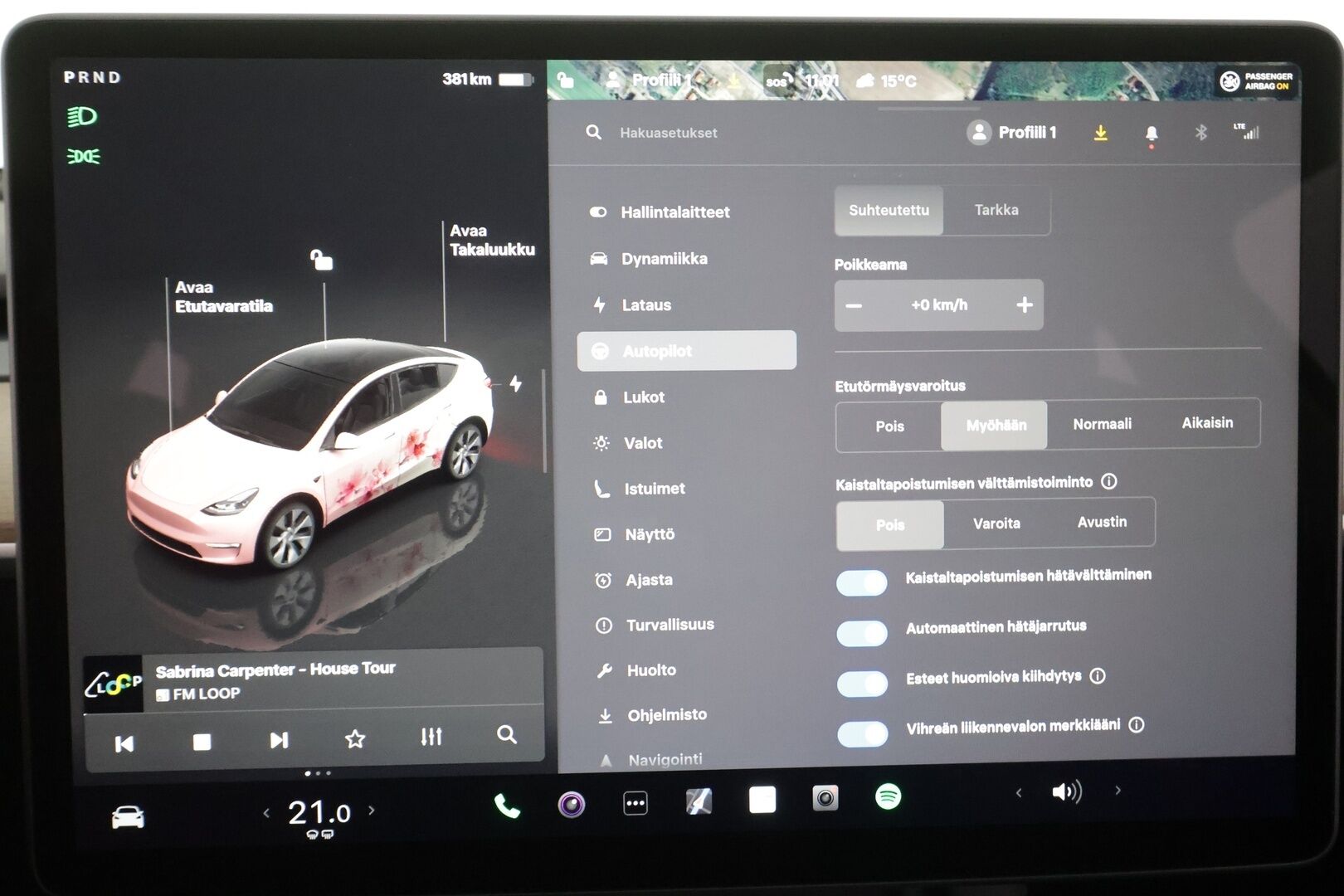 TESLA MODEL Y 2023 Long Range AWD  - | Koukku | ILP | Lasikatto | ACC | Matrix-LED | P.Kamera | Muistipenkki | Premium Audio | Kaistavahti | Navi | Keyless | 2x Latauskaapelit | Kahdet renkaat | 