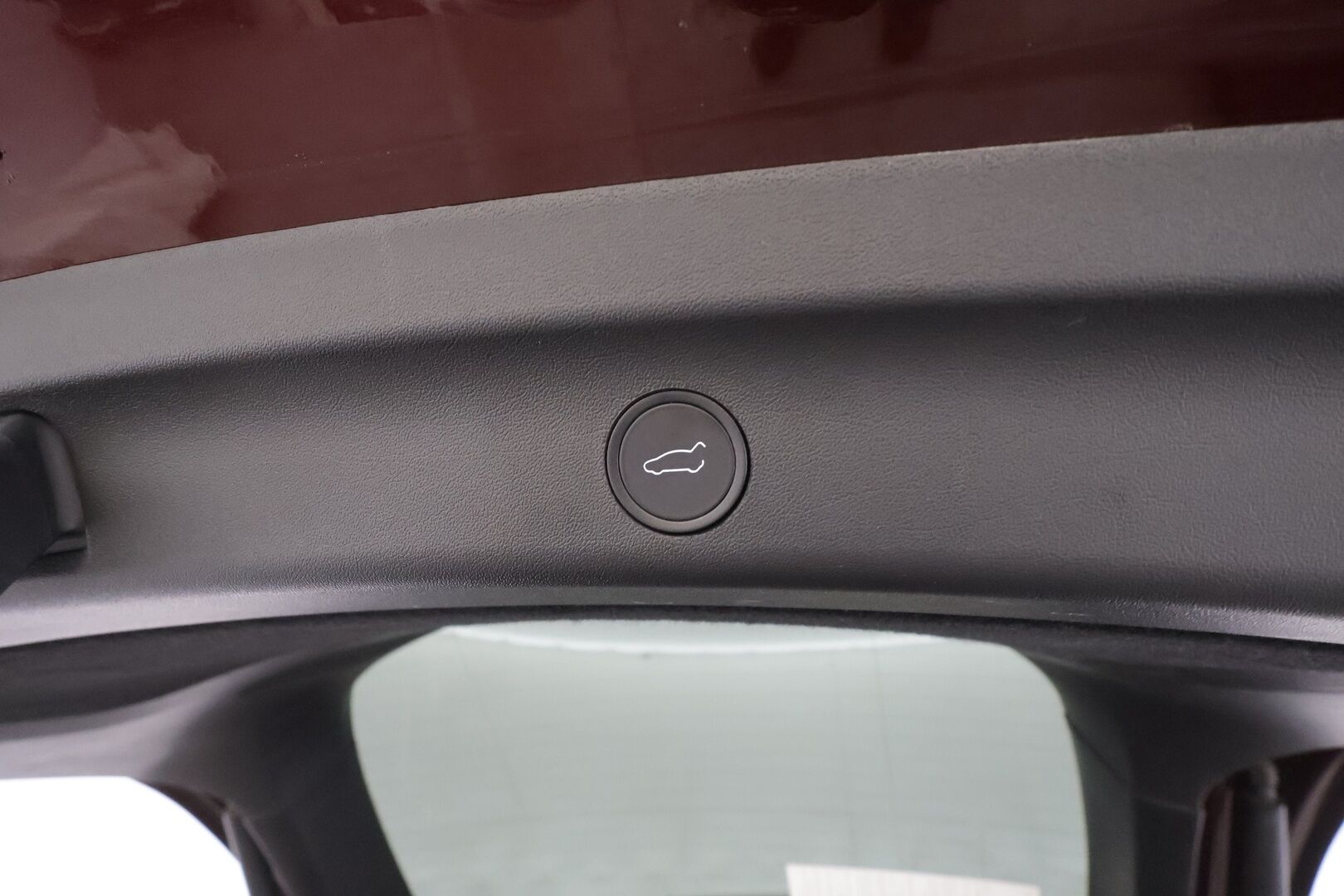 TESLA MODEL Y 2023 Performance - | Koukku | ILP | Lasikatto | ACC | Matrix-LED | P.Kamera | Muistipenkki | Premium Audio | Kaistavahti | Navi | Keyless | 2x Latauskaapelit | Kahdet renkaat |
